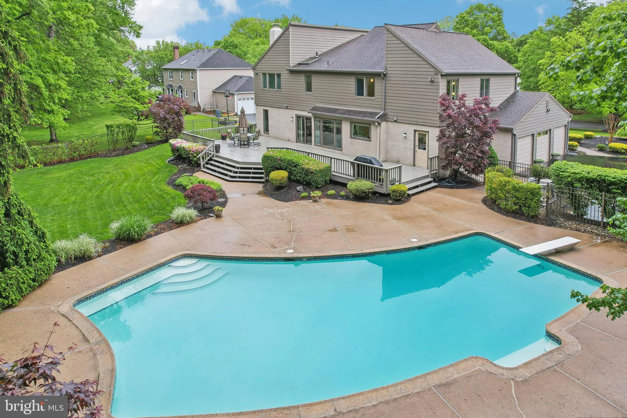 West Windsor, New Jersey 08550, United States, 4 Bedrooms Bedrooms, ,4 BathroomsBathrooms,Residential,Pending,130182