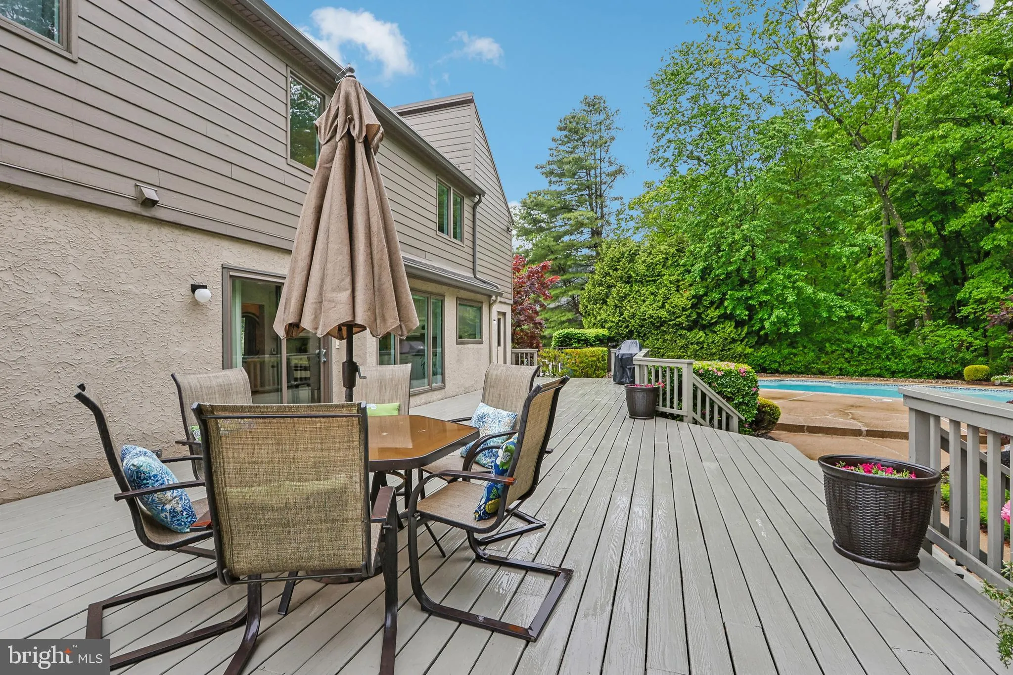 West Windsor, New Jersey 08550, United States, 4 Bedrooms Bedrooms, ,4 BathroomsBathrooms,Residential,Pending,130182