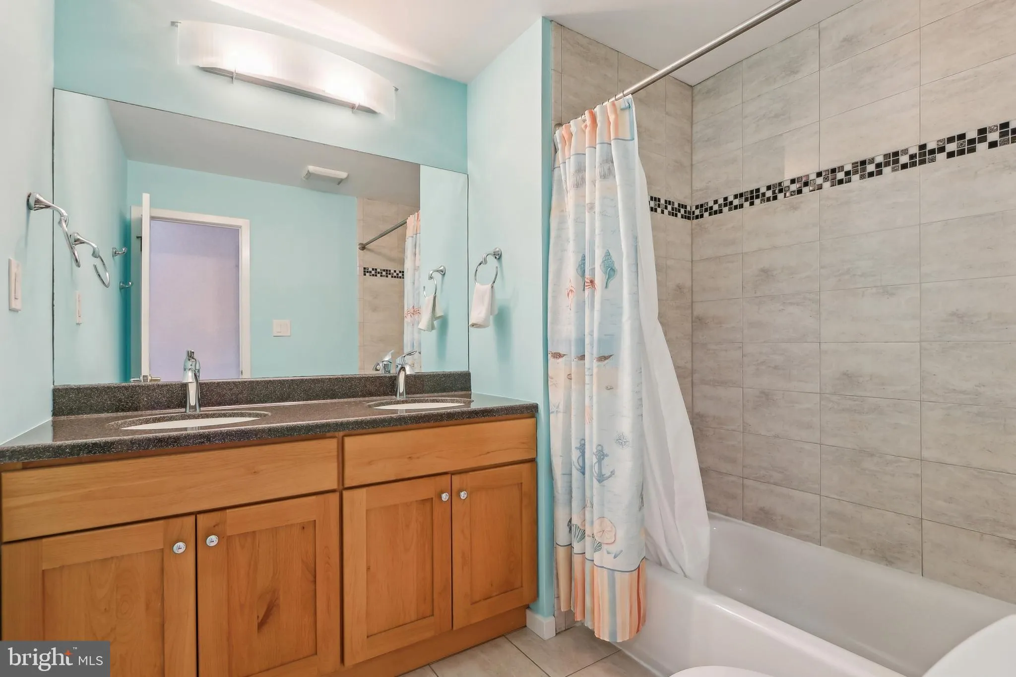 West Windsor, New Jersey 08550, United States, 4 Bedrooms Bedrooms, ,4 BathroomsBathrooms,Residential,Pending,130182