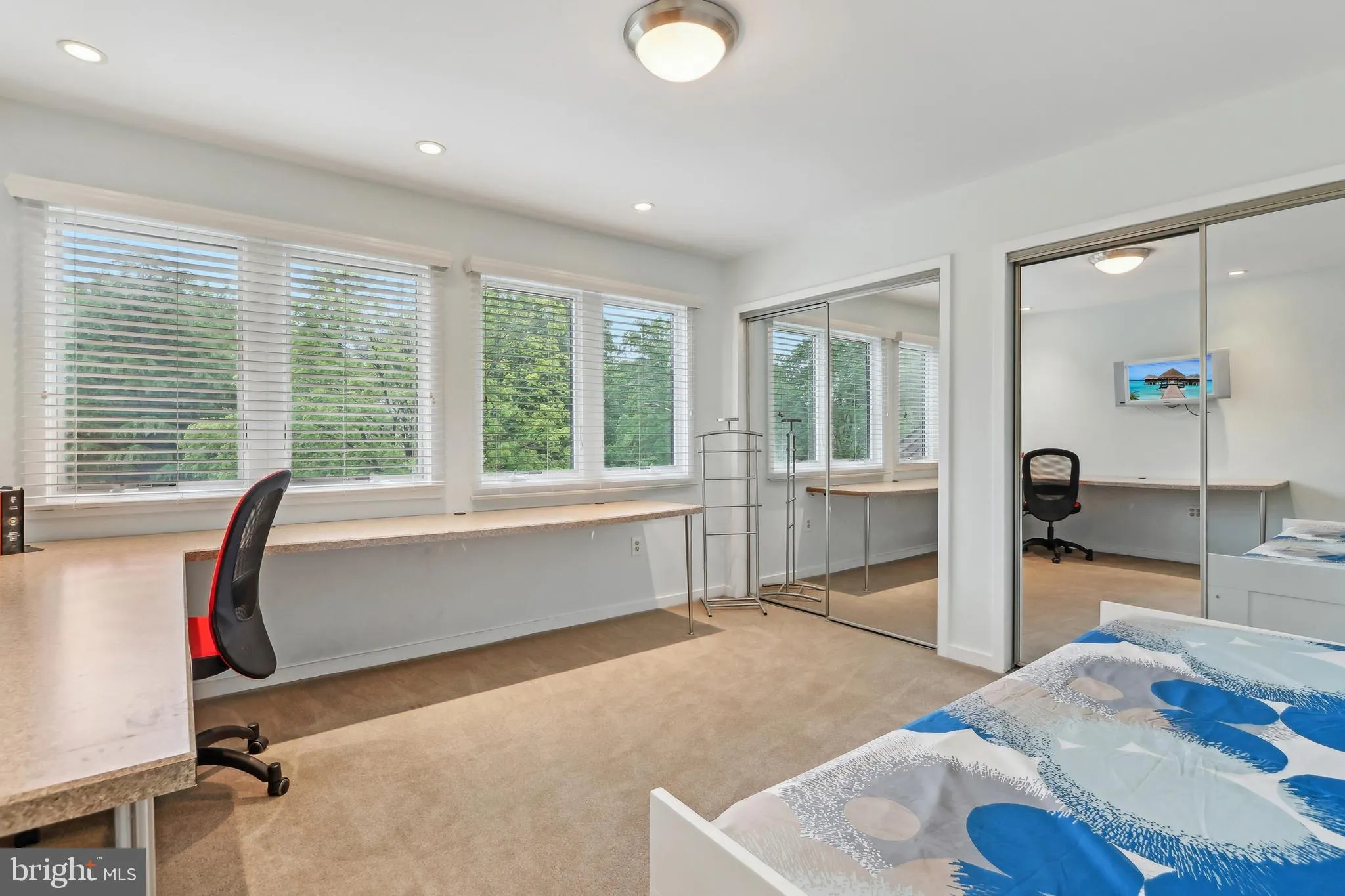 West Windsor, New Jersey 08550, United States, 4 Bedrooms Bedrooms, ,4 BathroomsBathrooms,Residential,Pending,130182