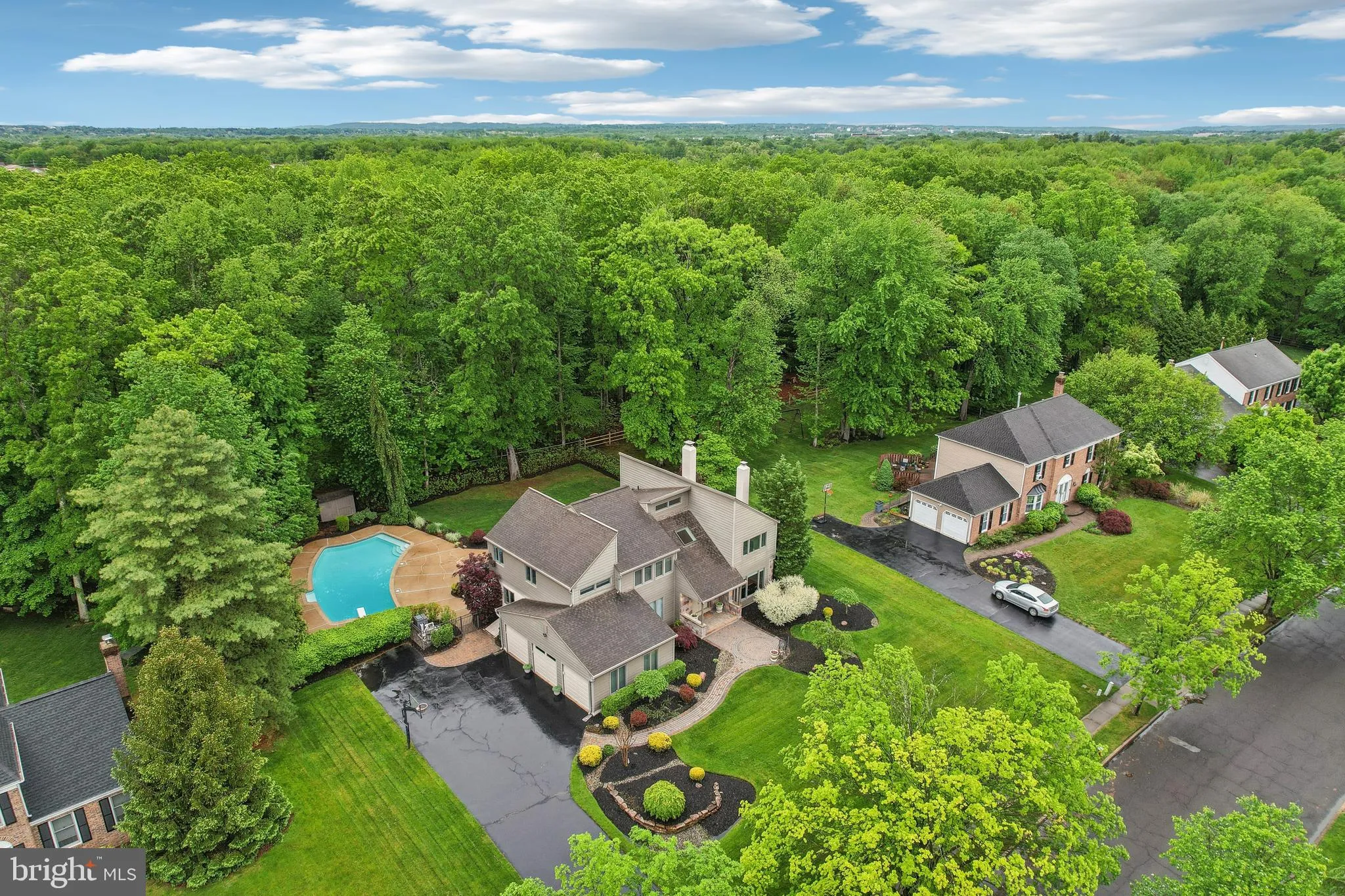 West Windsor, New Jersey 08550, United States, 4 Bedrooms Bedrooms, ,4 BathroomsBathrooms,Residential,Pending,130182