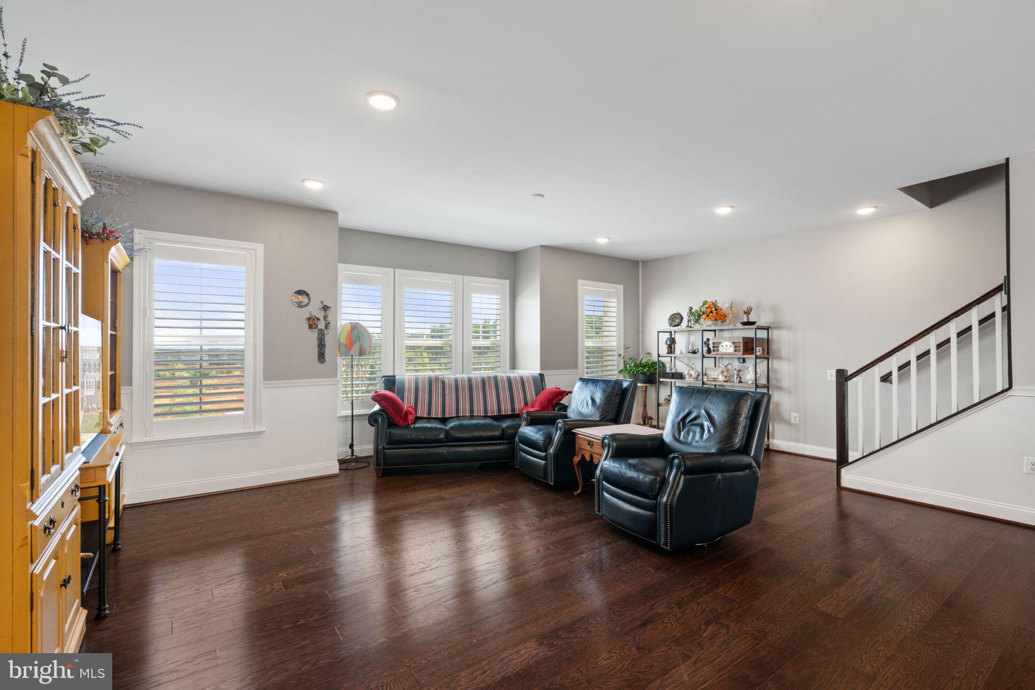 POTOMAC SHORES - Residential