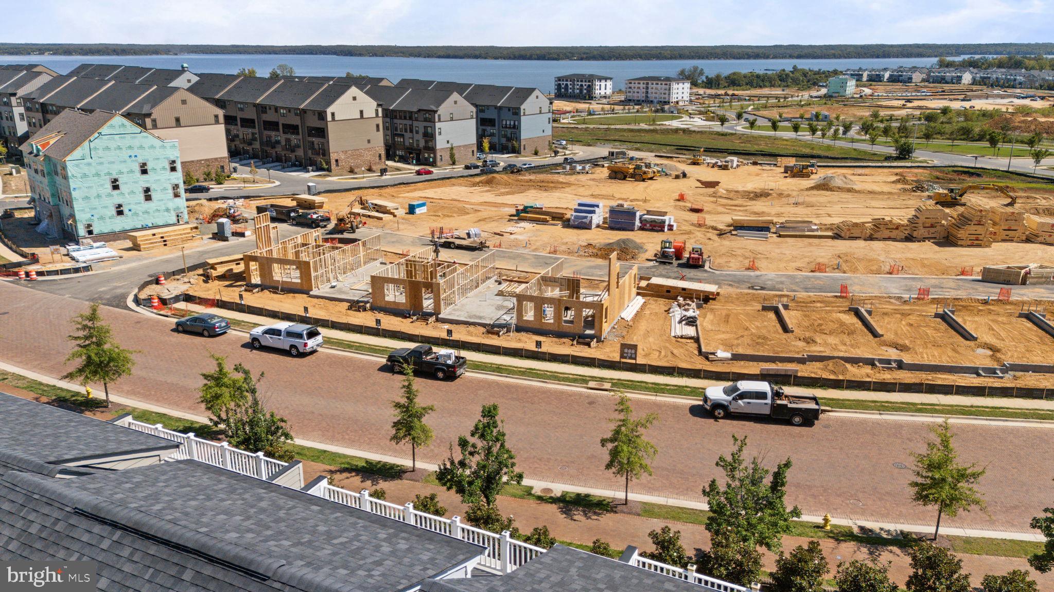 POTOMAC SHORES - Residential