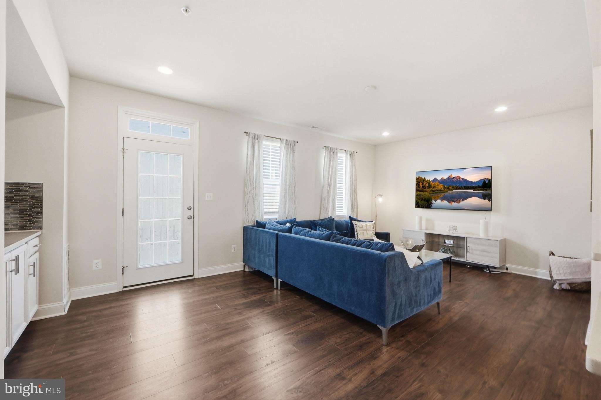 WESTVIEW SOUTH - Residential