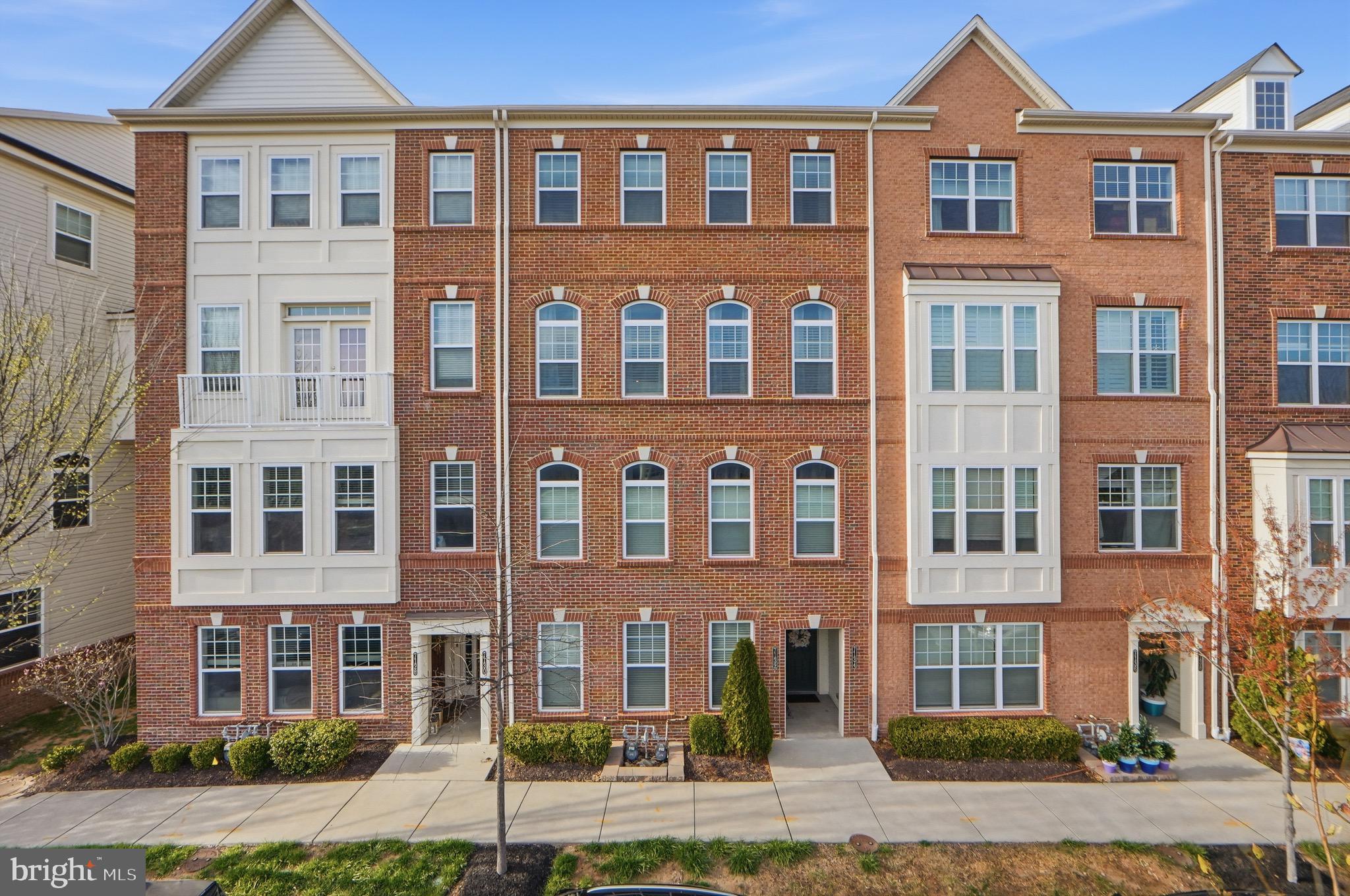 WESTVIEW SOUTH - Residential