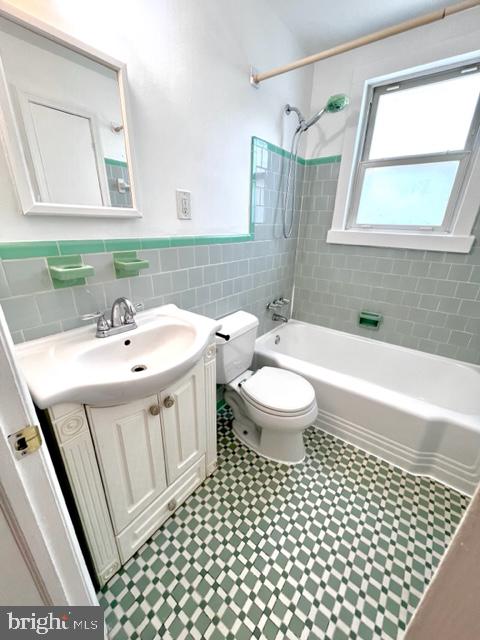 AIRAGE VILLAGE - Residential Lease