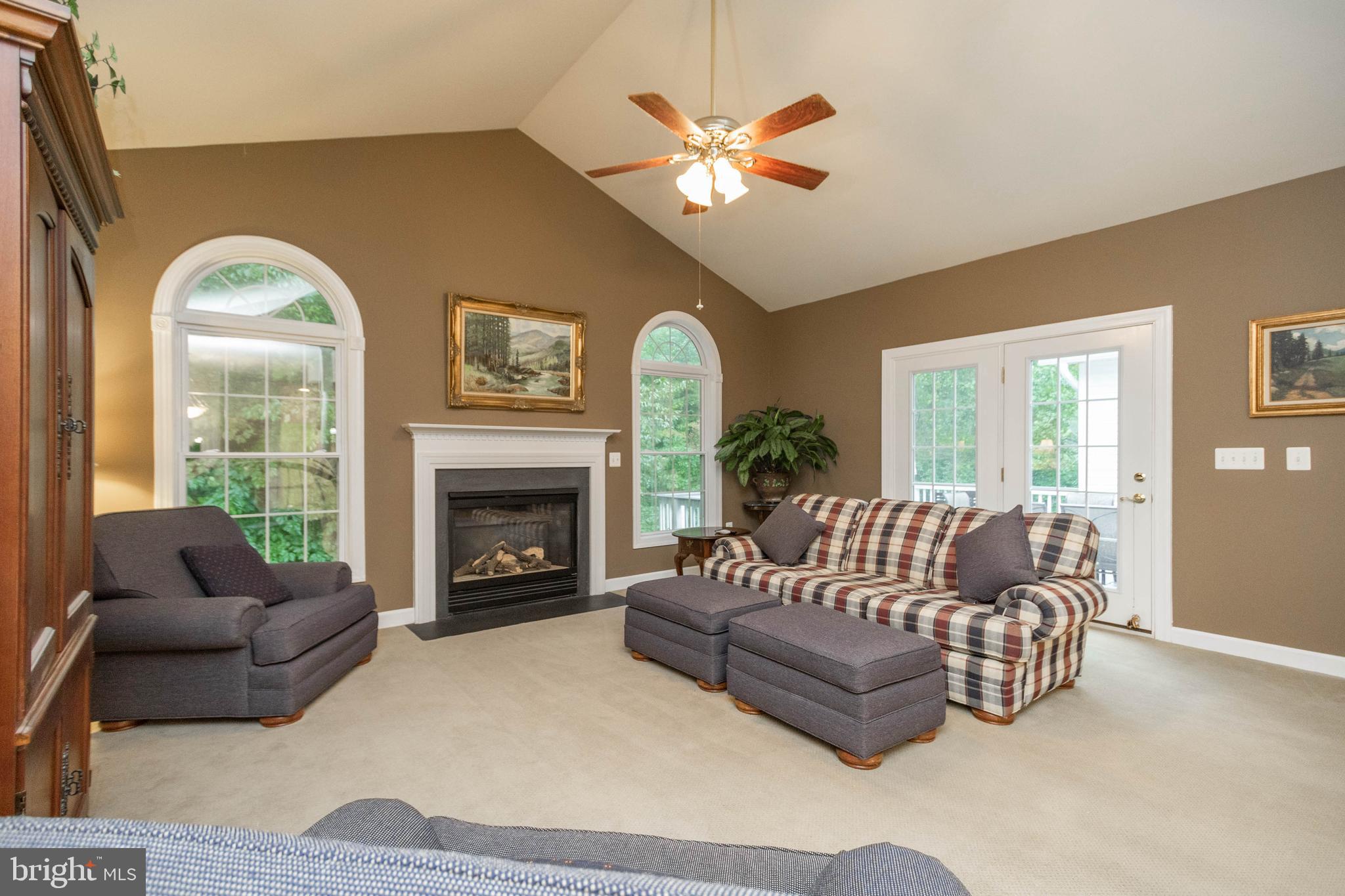 WHISPERWOOD - Residential