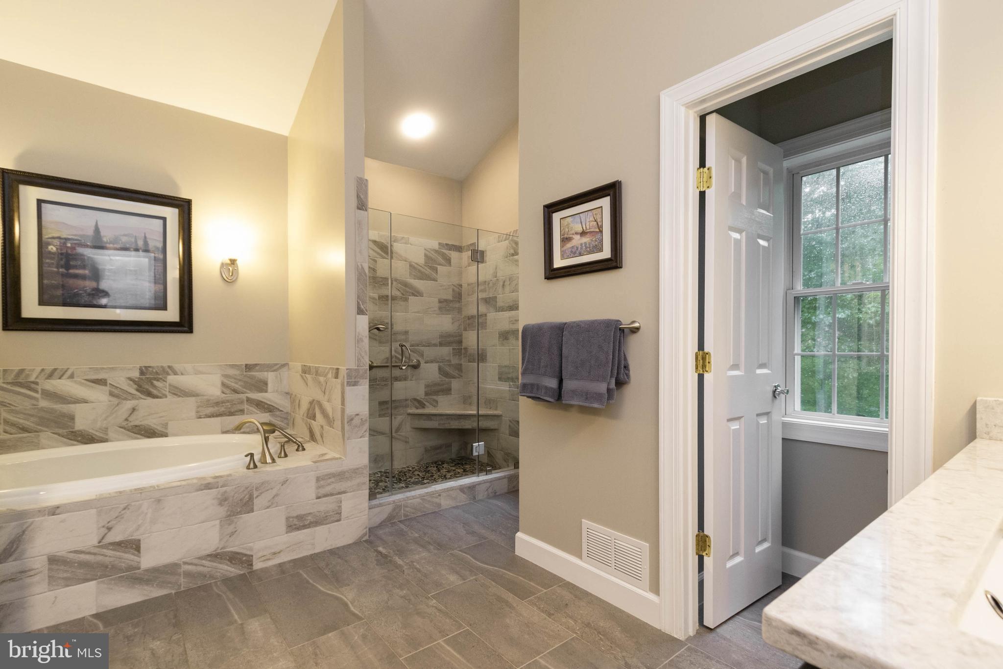 WHISPERWOOD - Residential