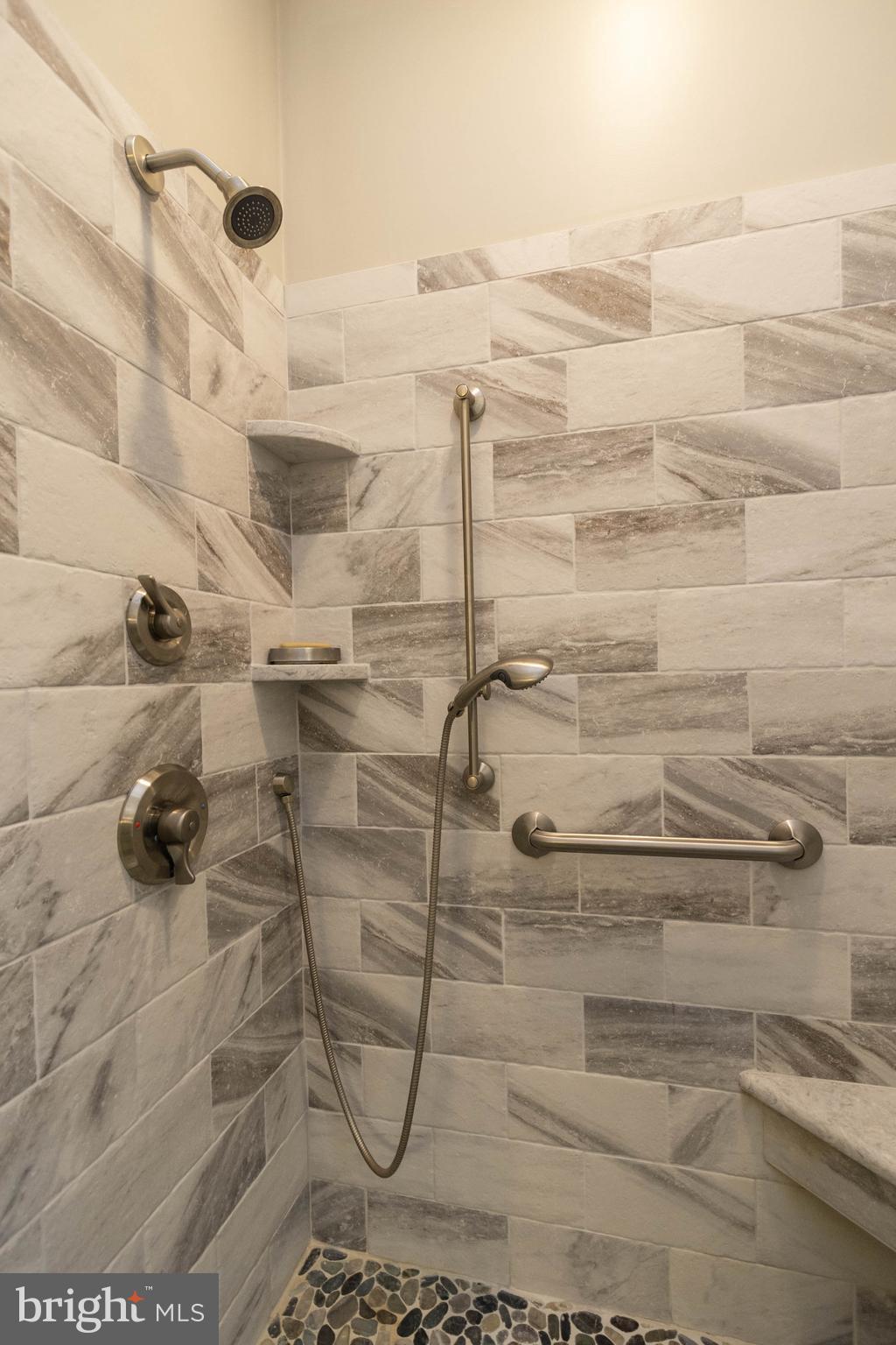 WHISPERWOOD - Residential