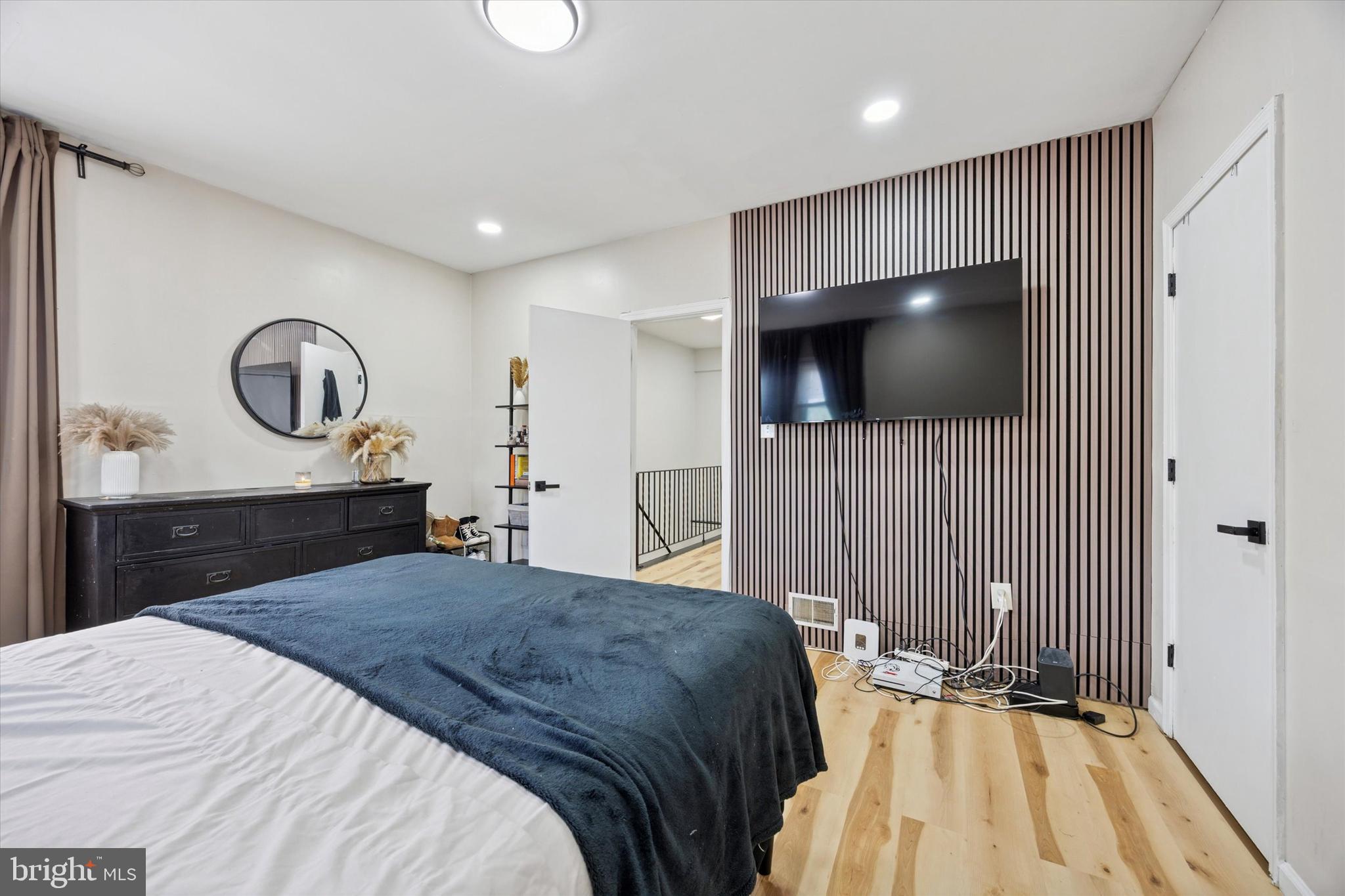 STRAWBERRY MANSION - Residential