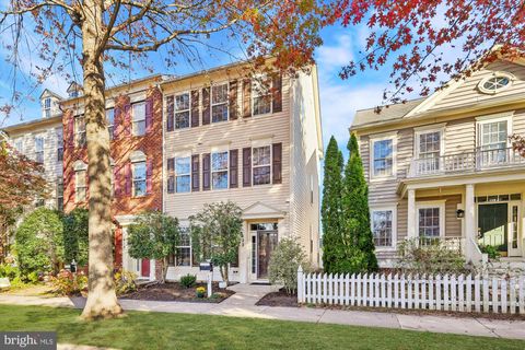 422 CHESTNUT HILL STREET GAITHERSBURG MD 20878