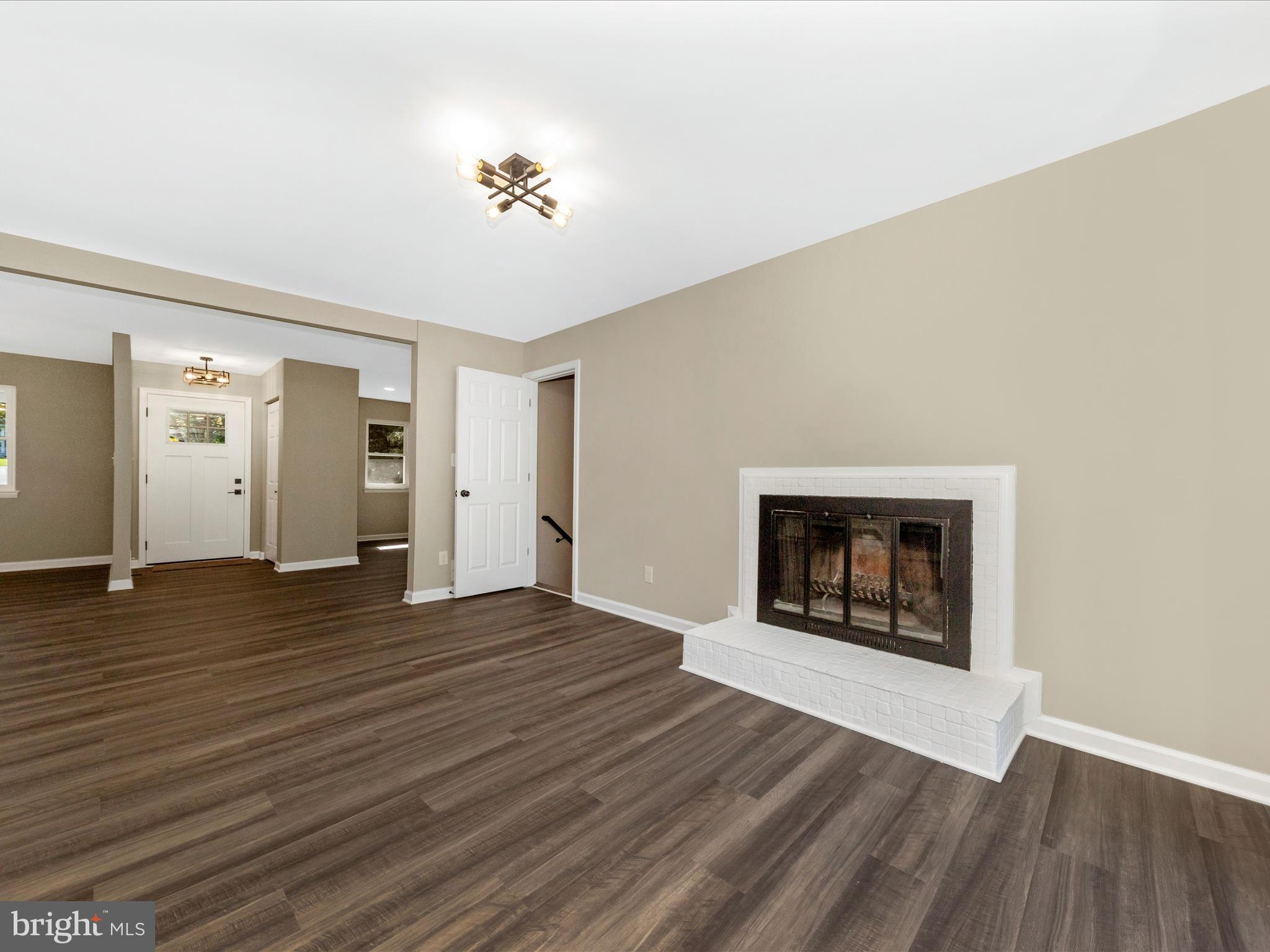 LOCH HAVEN - Residential