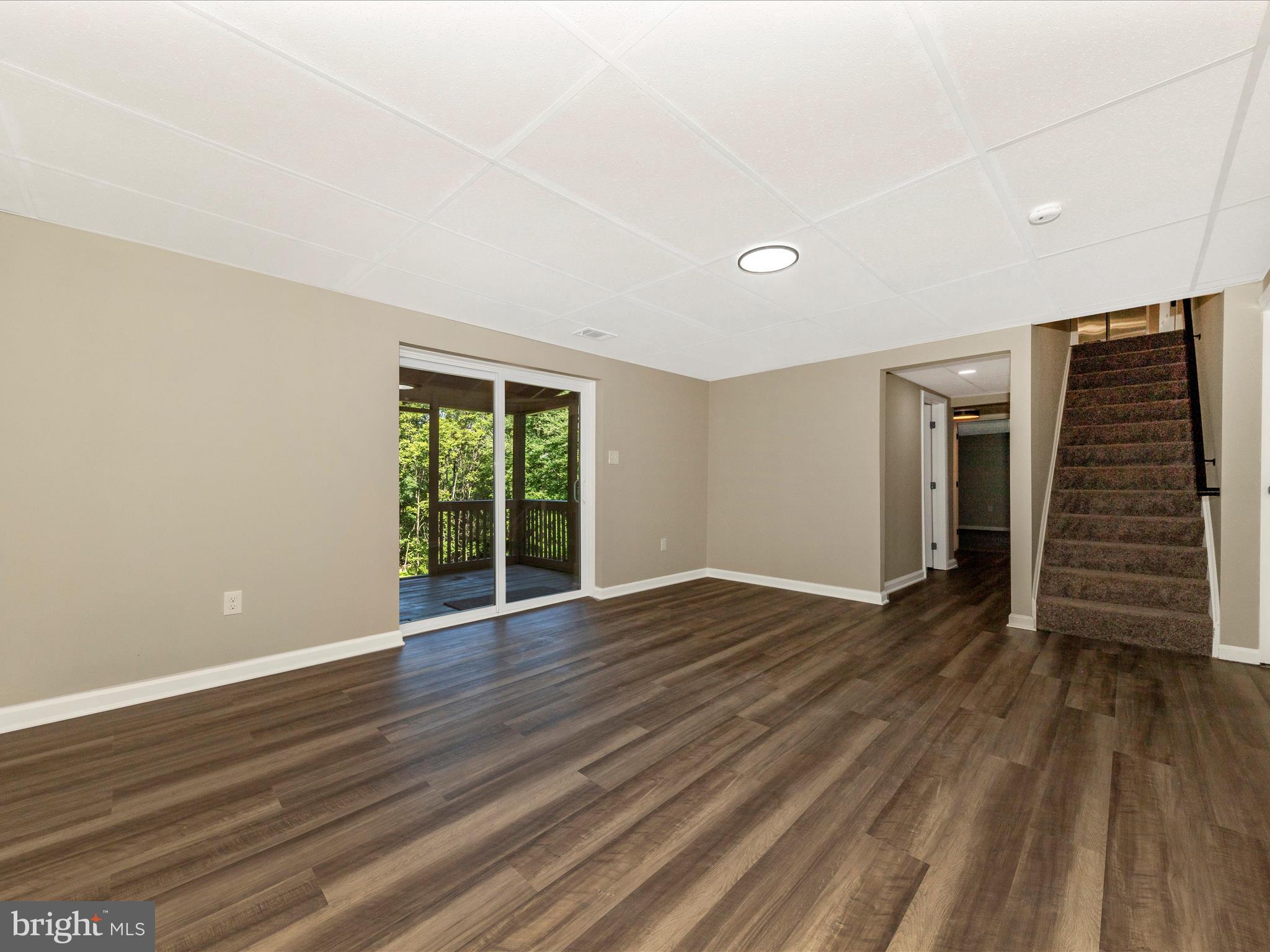 LOCH HAVEN - Residential