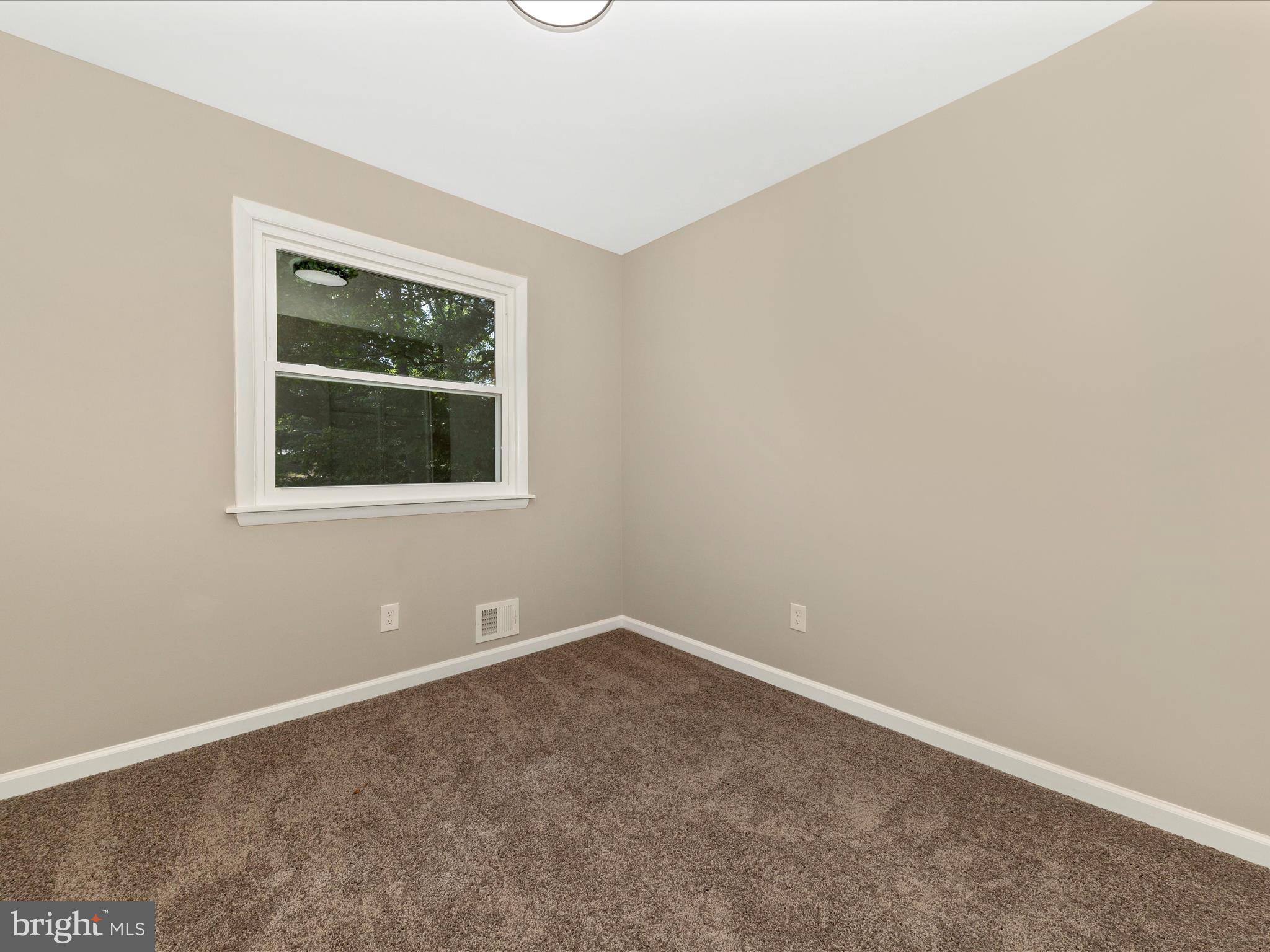 LOCH HAVEN - Residential