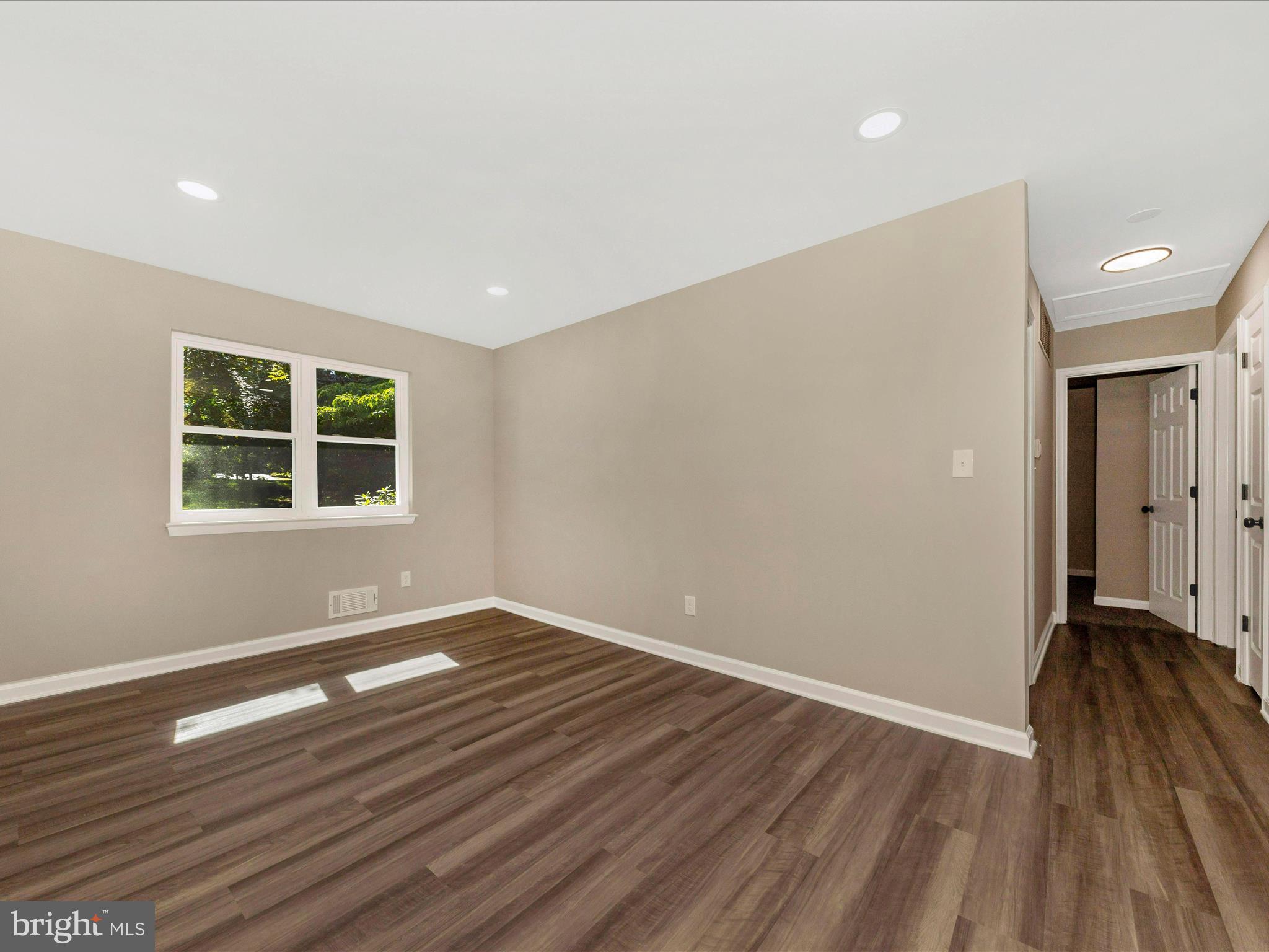 LOCH HAVEN - Residential