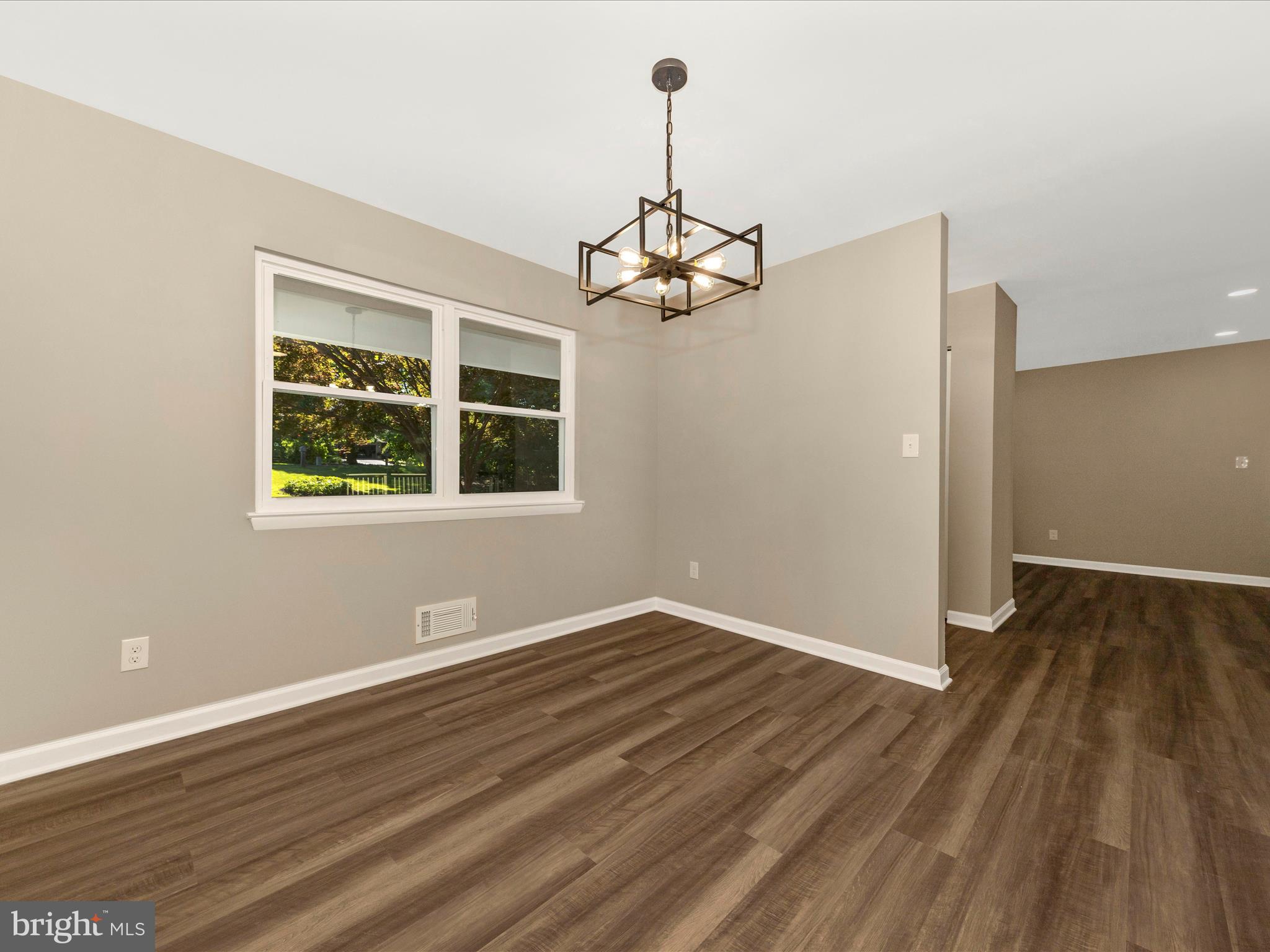 LOCH HAVEN - Residential