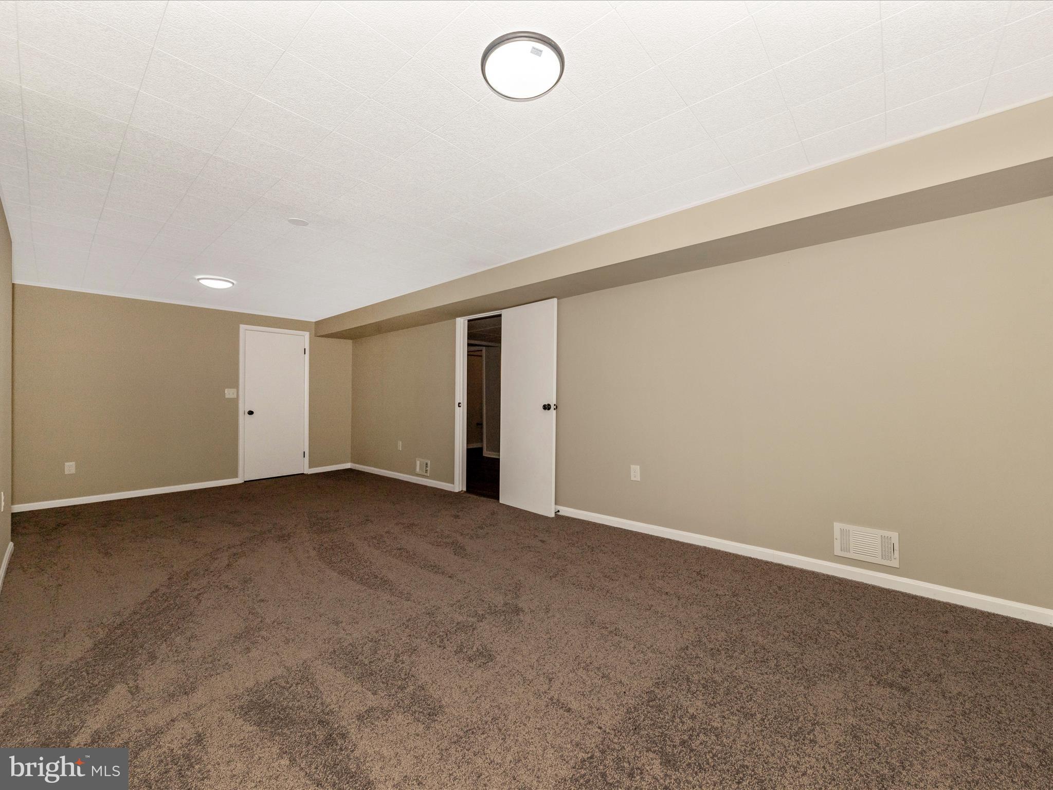 LOCH HAVEN - Residential