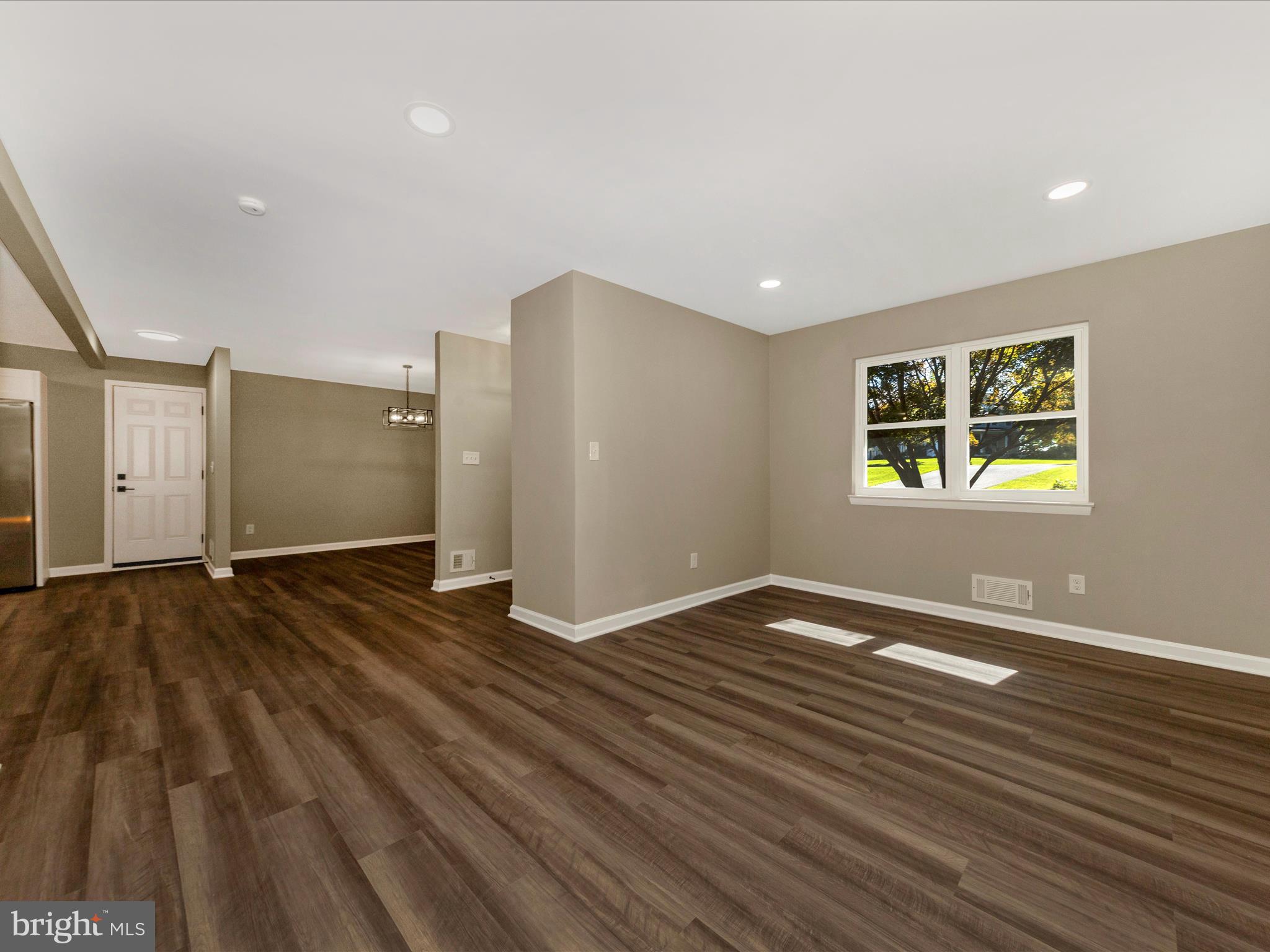 LOCH HAVEN - Residential