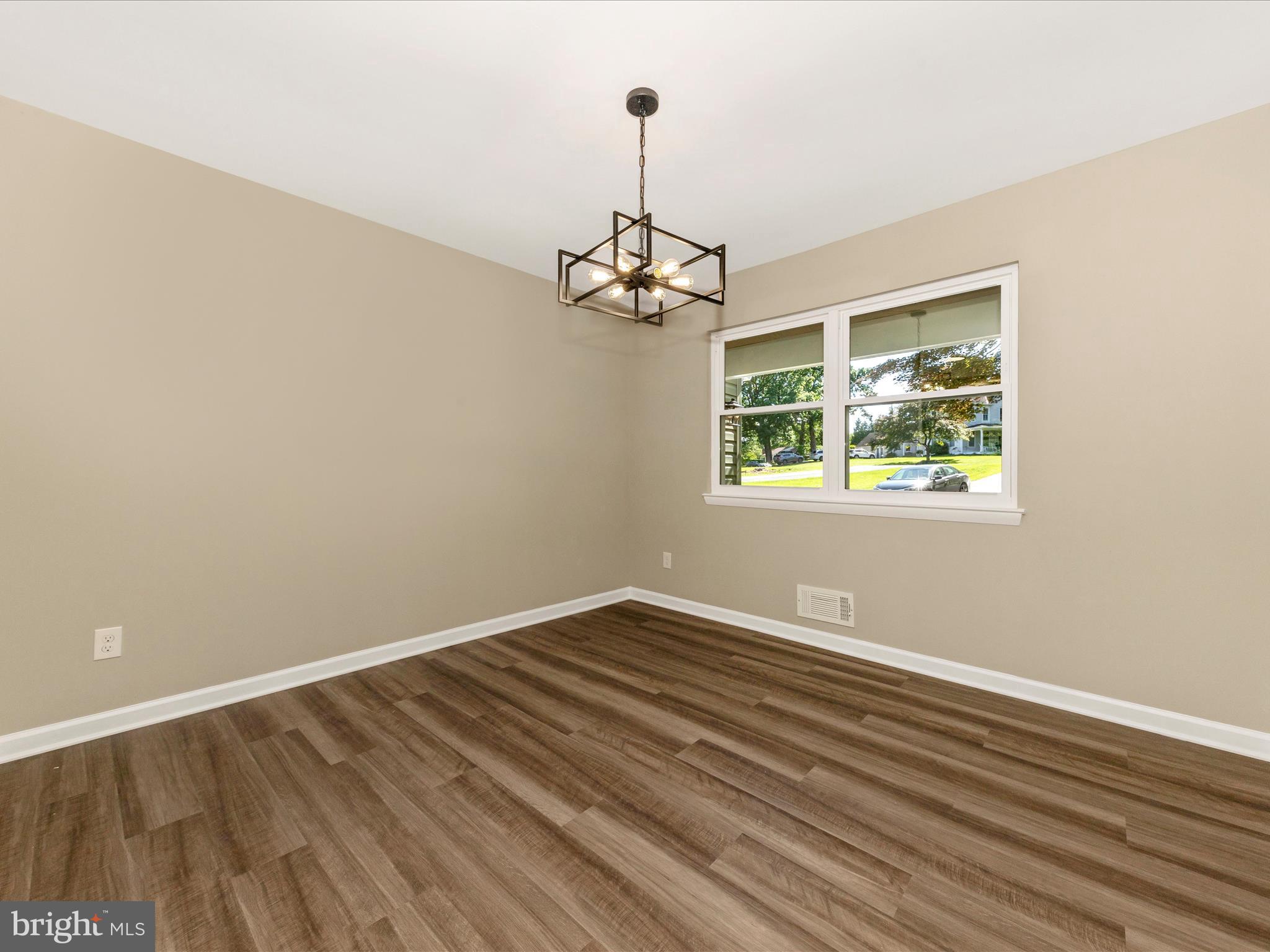 LOCH HAVEN - Residential