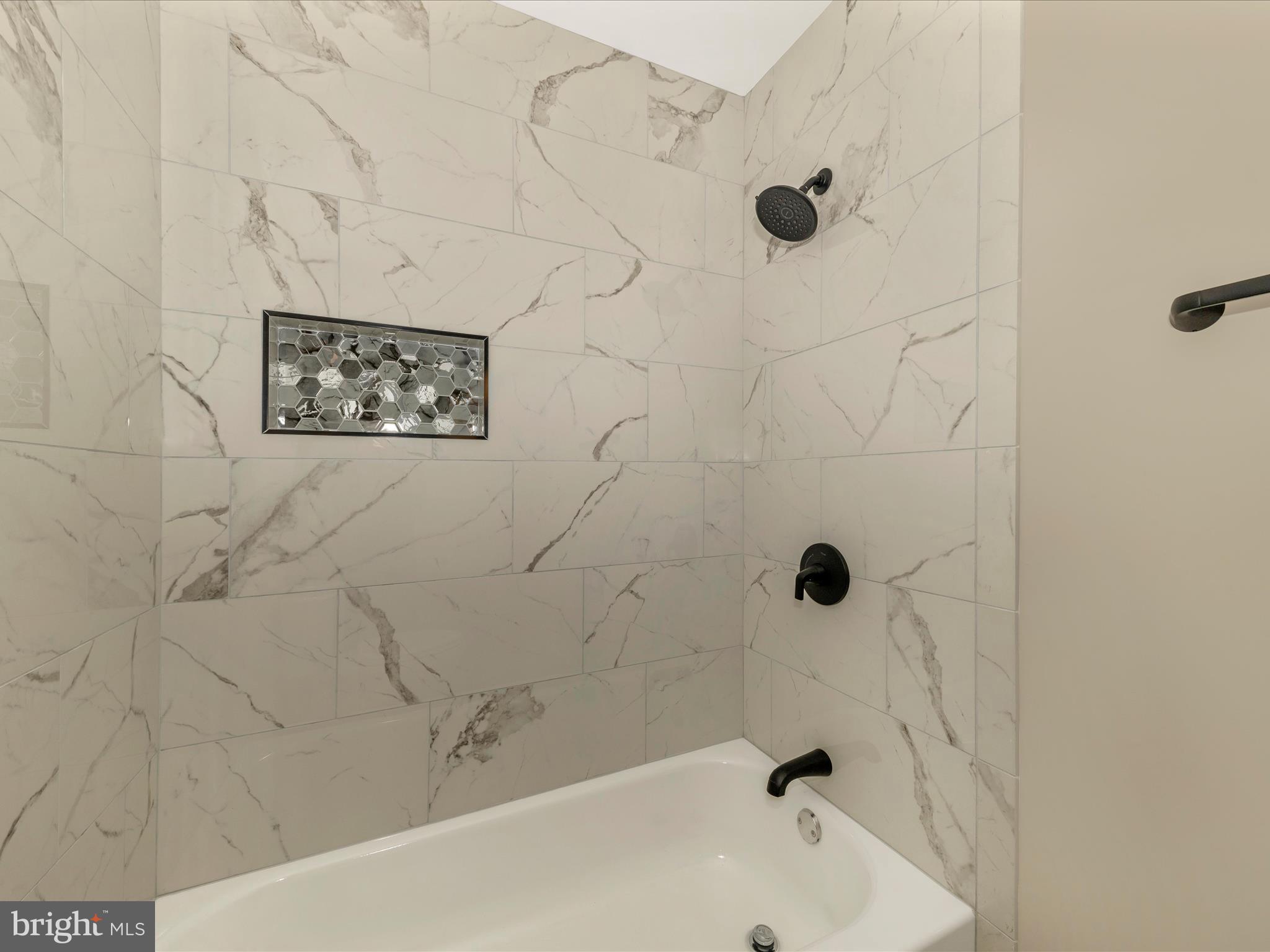 LOCH HAVEN - Residential