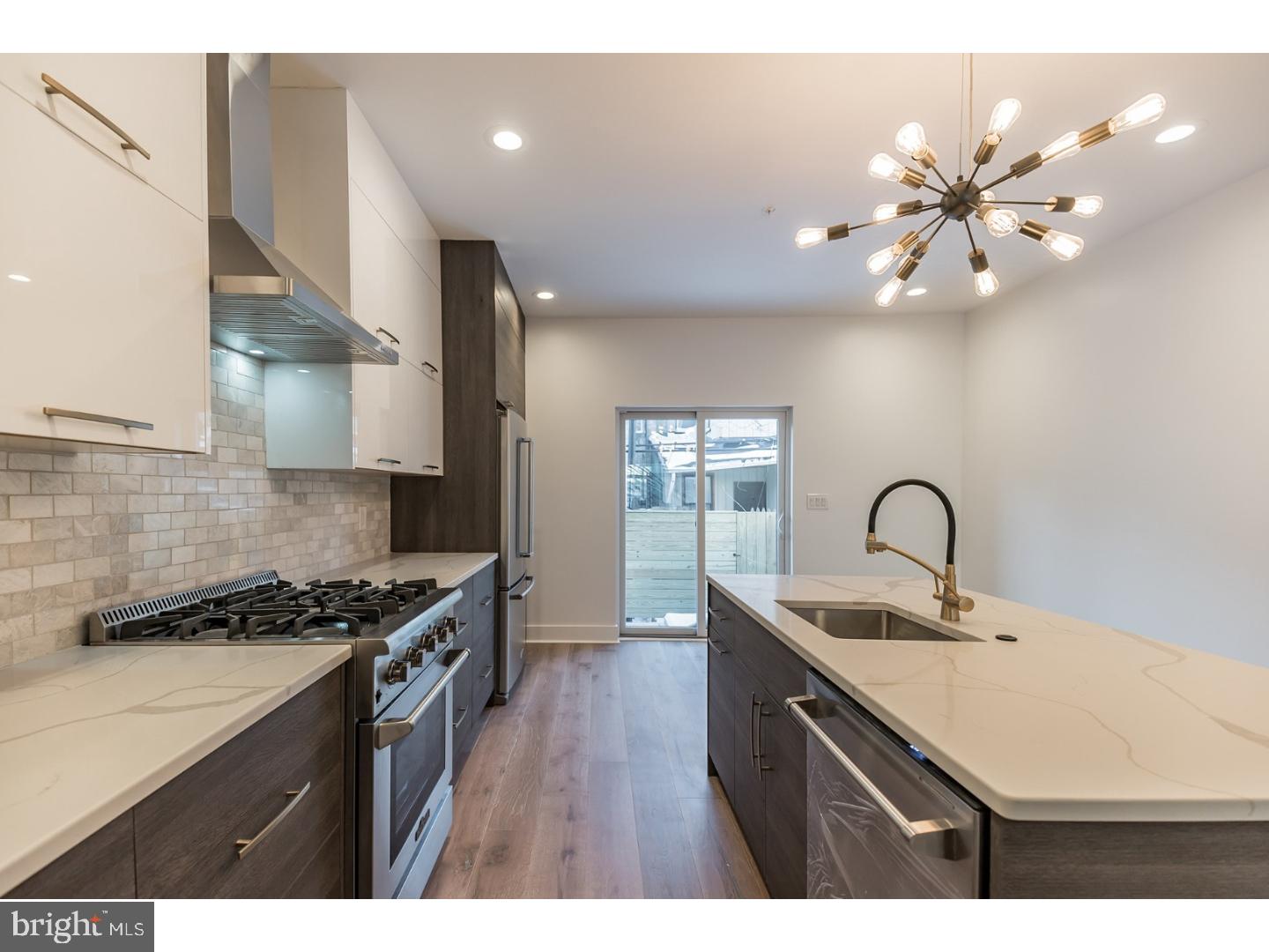 POINT BREEZE - Residential