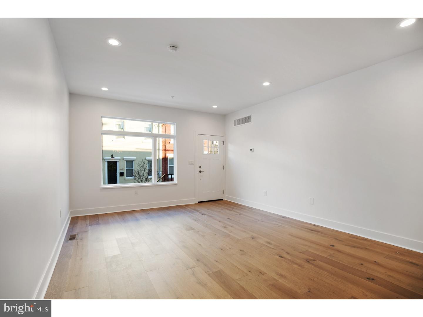 POINT BREEZE - Residential