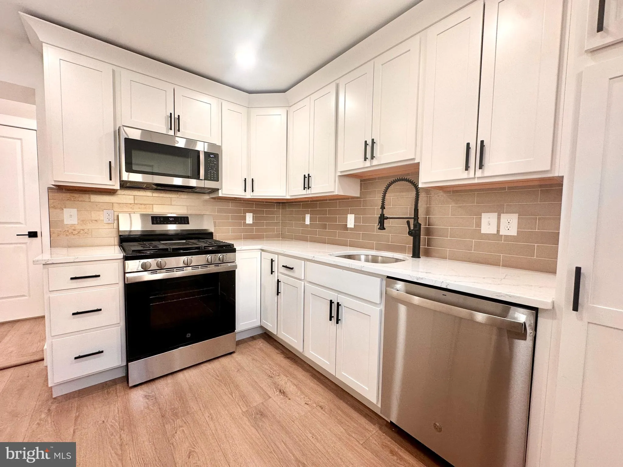 Philadelphia, Pennsylvania 19145, United States, 2 Bedrooms Bedrooms, ,2 BathroomsBathrooms,Residential,Active,114379