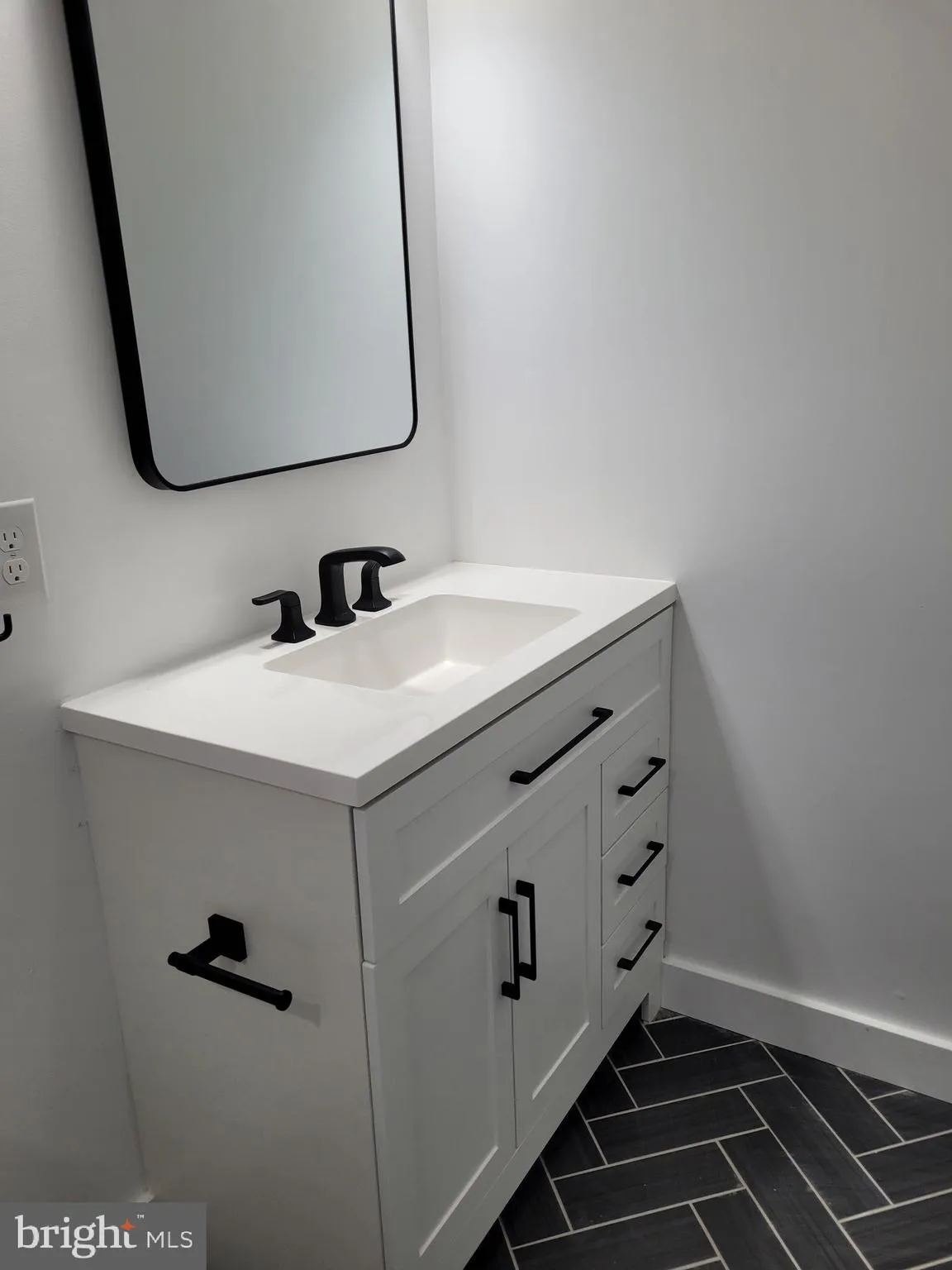 Philadelphia, Pennsylvania 19145, United States, 2 Bedrooms Bedrooms, ,2 BathroomsBathrooms,Residential,Active,114379