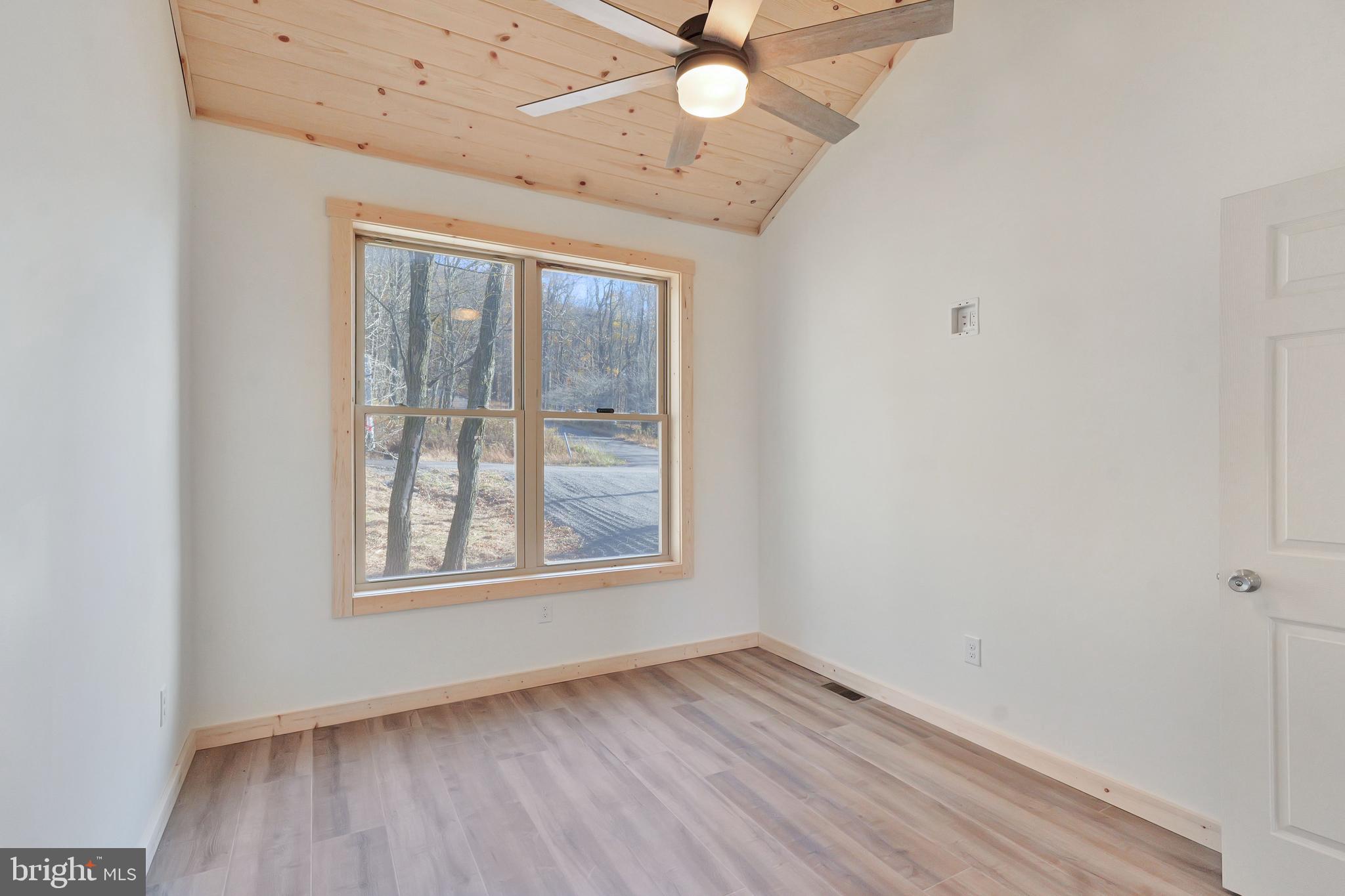 ALPINE LAKE  RESORT - Residential