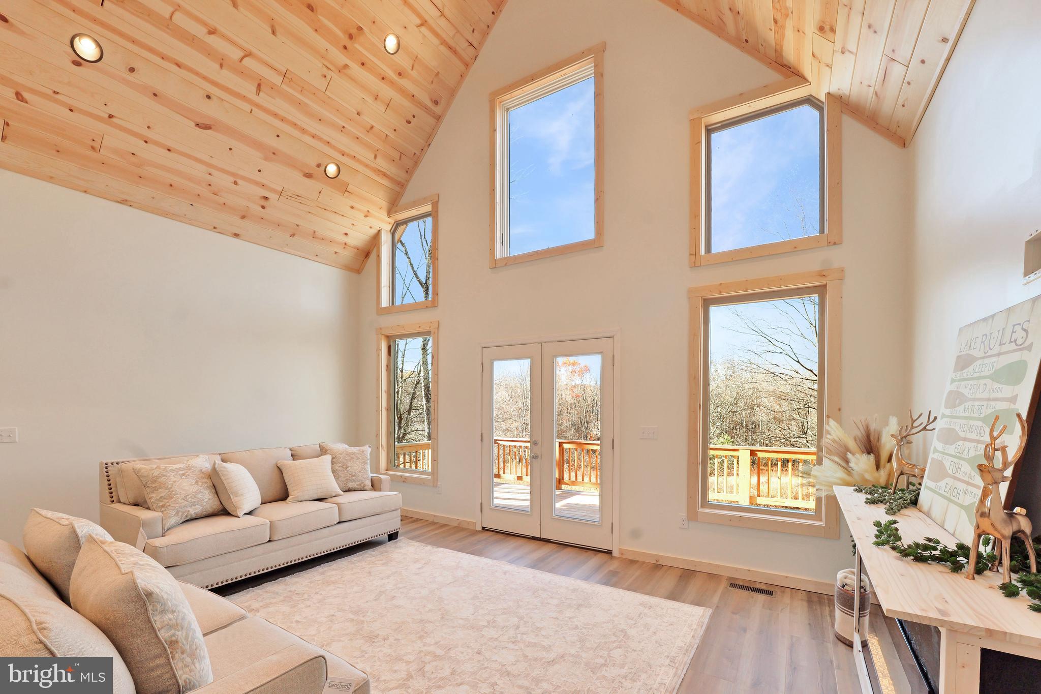 ALPINE LAKE  RESORT - Residential