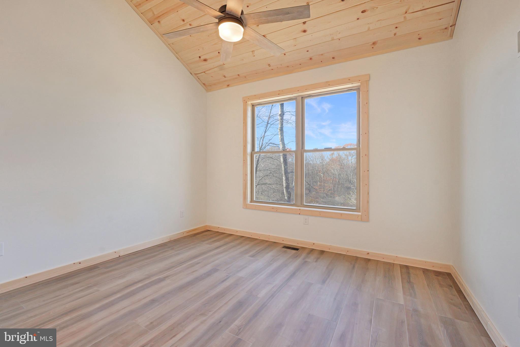 ALPINE LAKE  RESORT - Residential