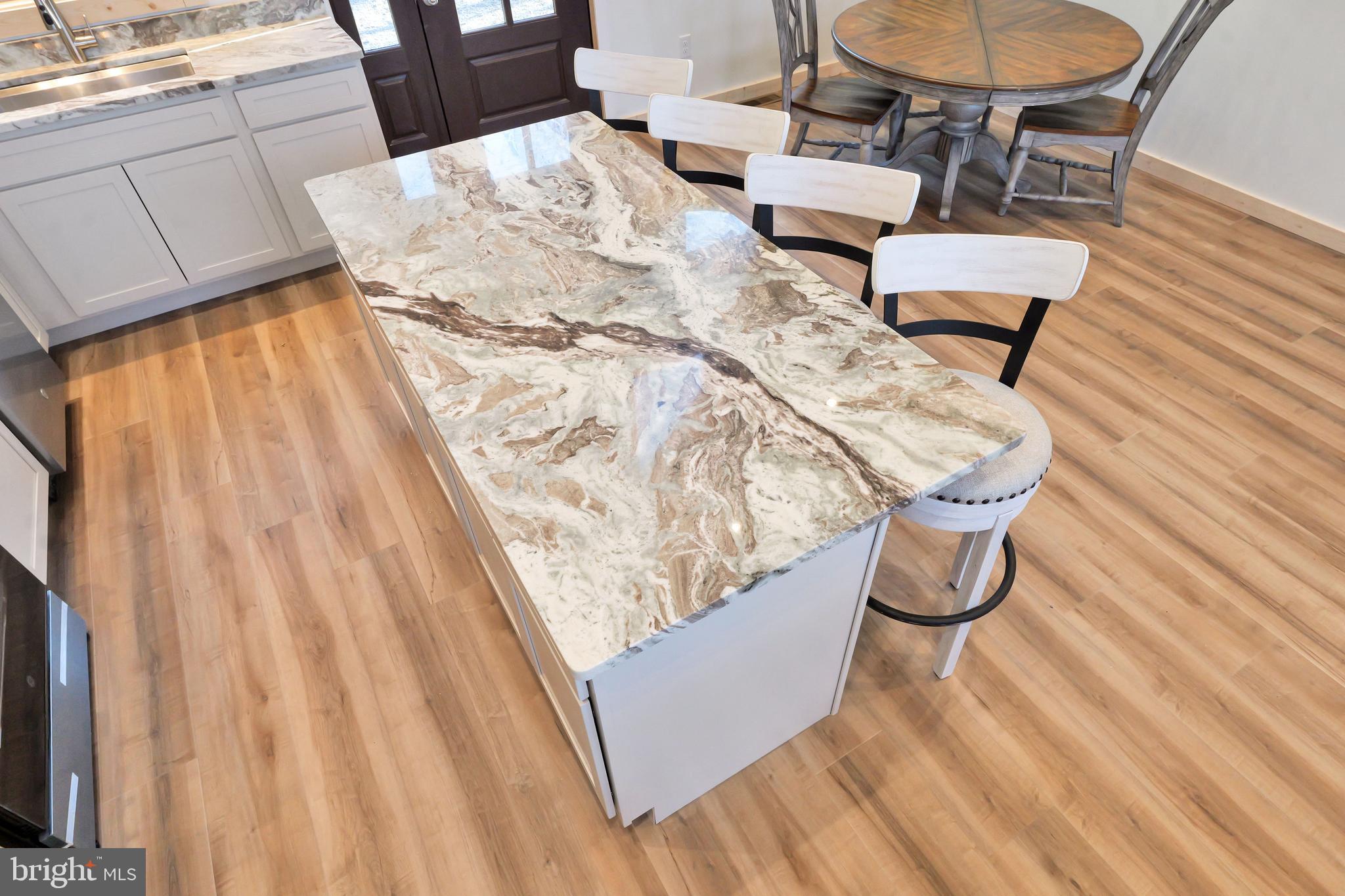 ALPINE LAKE  RESORT - Residential