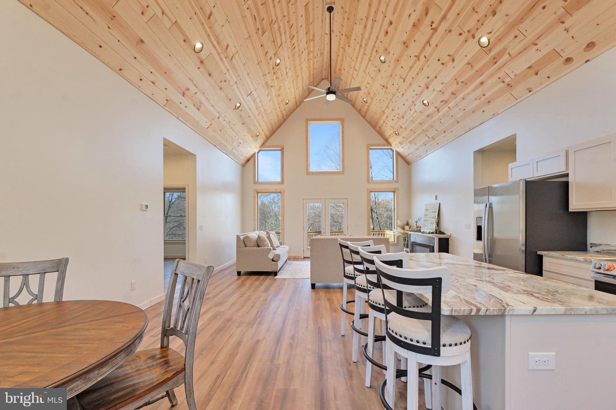 ALPINE LAKE  RESORT - Residential