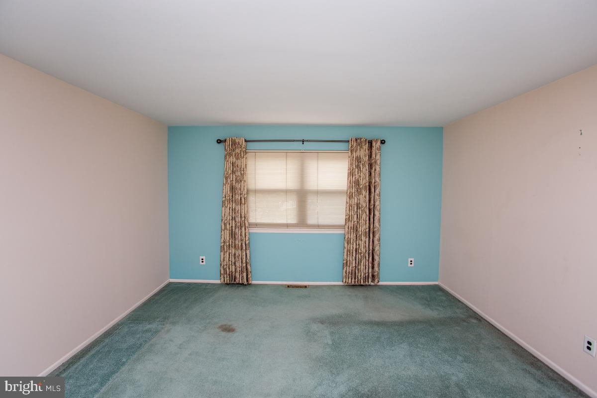 SAWYERS CREEK - Residential