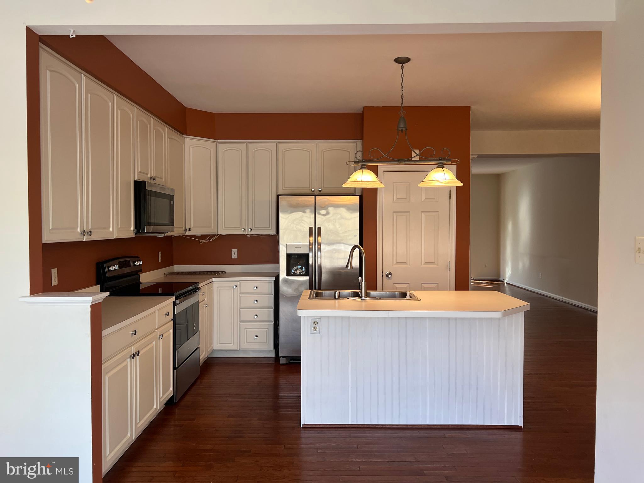 VINCENT LANE - Residential Lease