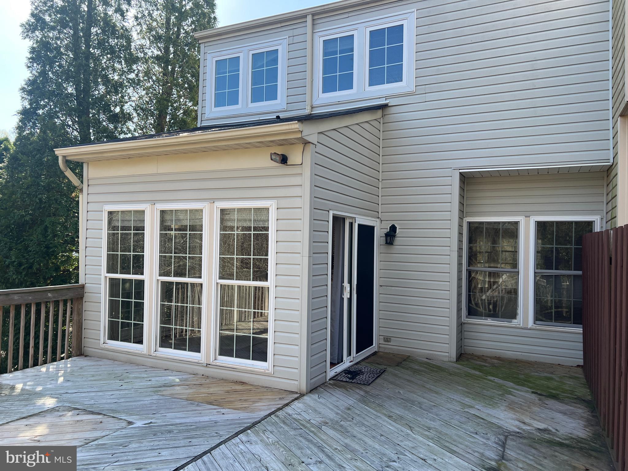 VINCENT LANE - Residential Lease