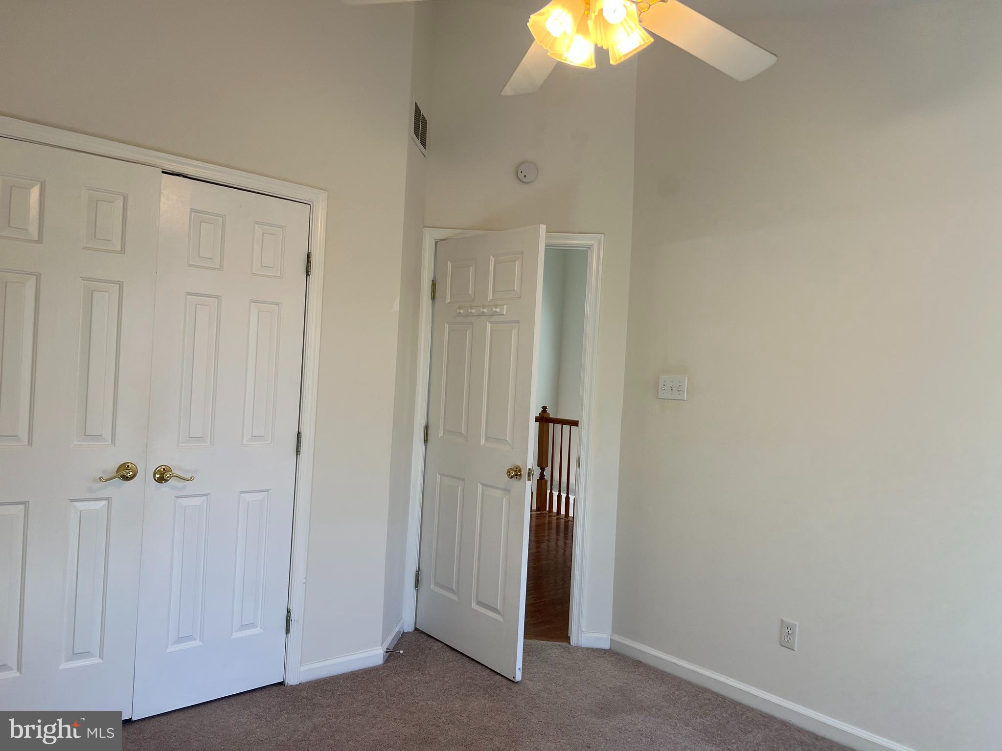 VINCENT LANE - Residential Lease