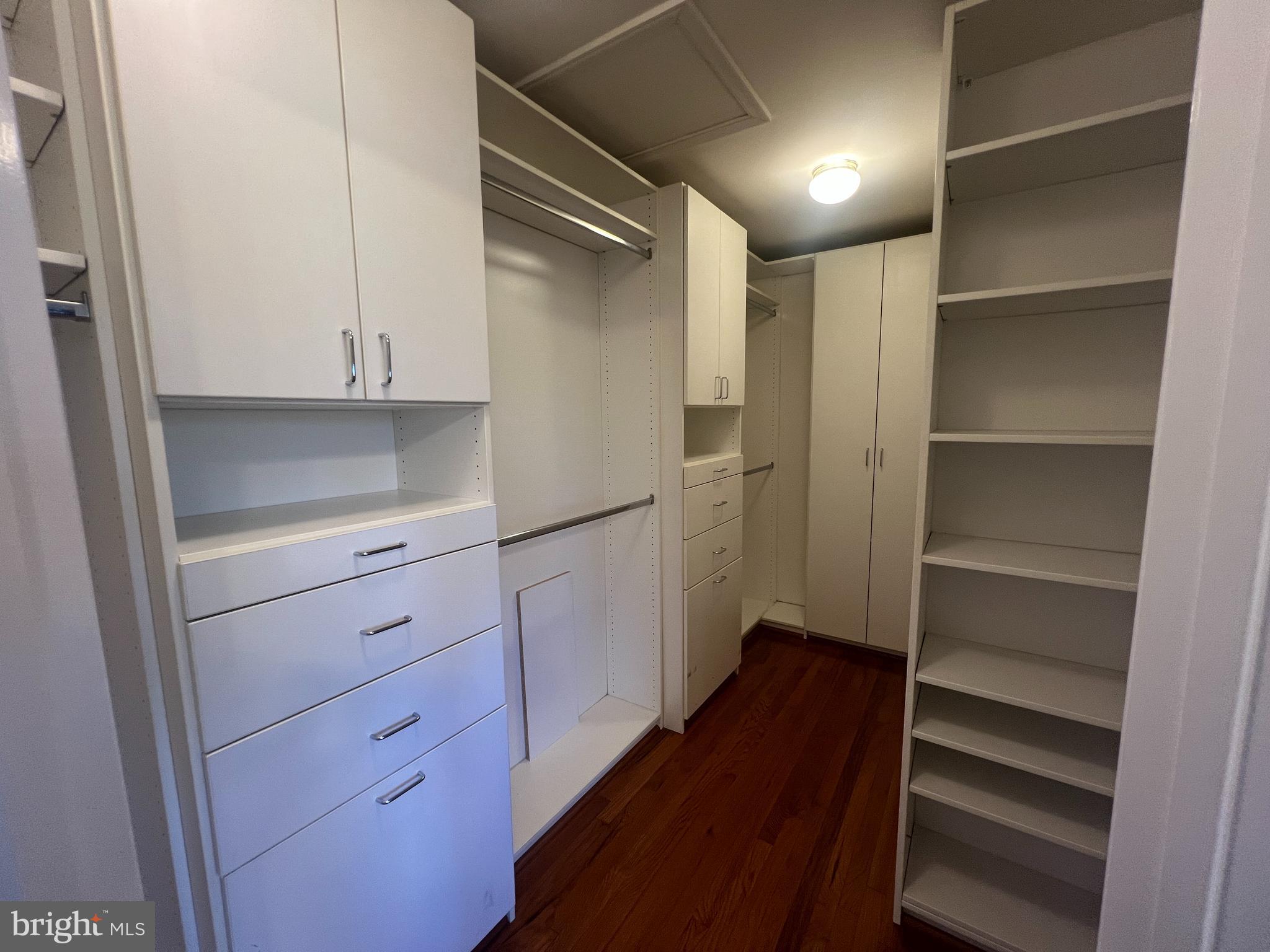 VINCENT LANE - Residential Lease