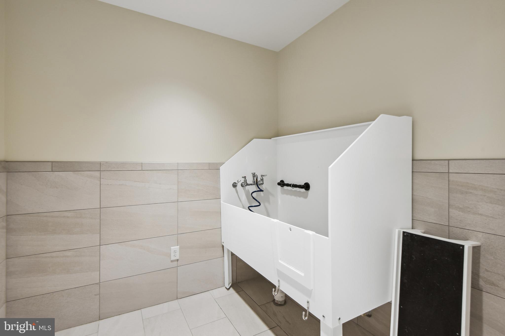 THE SIGNET - Residential