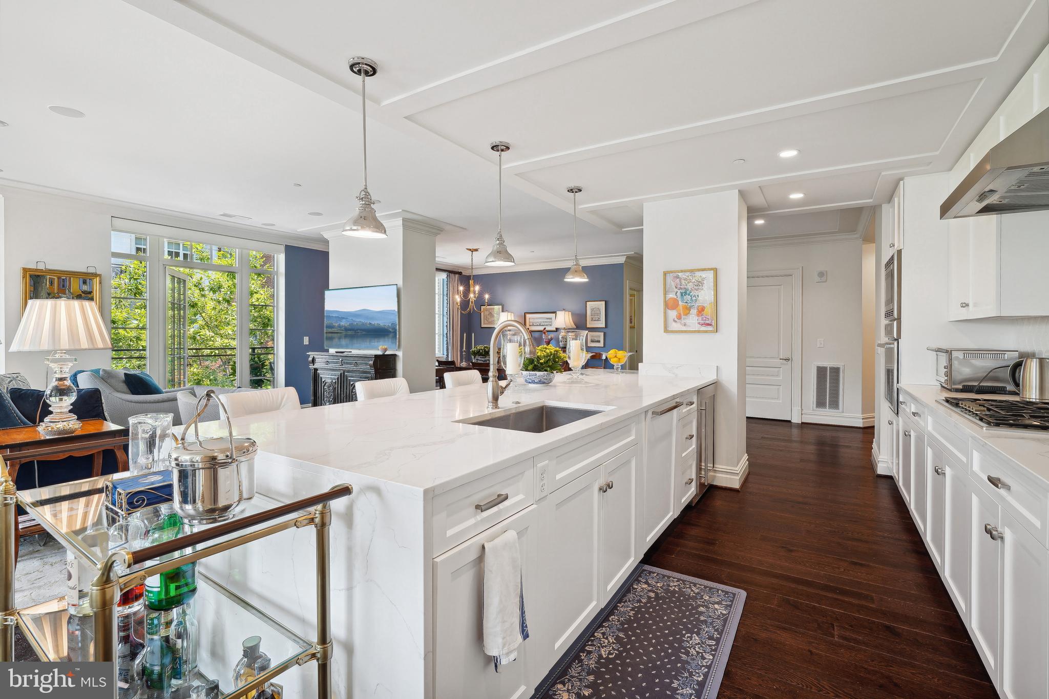 THE SIGNET - Residential