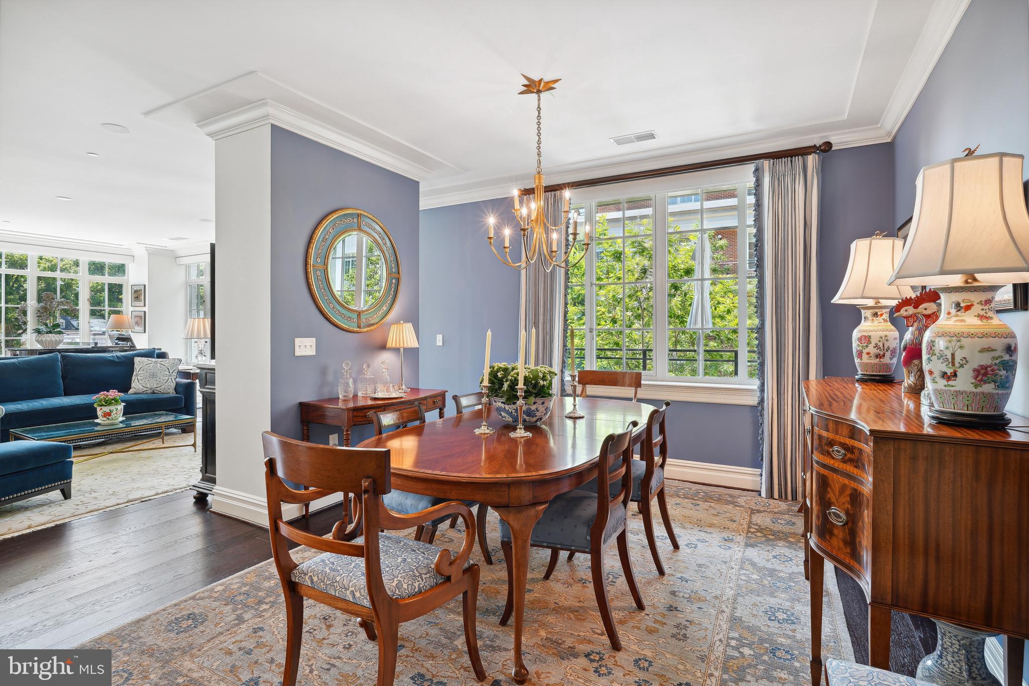 THE SIGNET - Residential