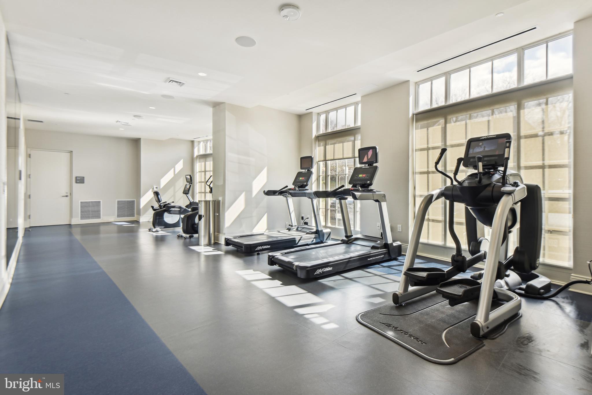 THE SIGNET - Residential