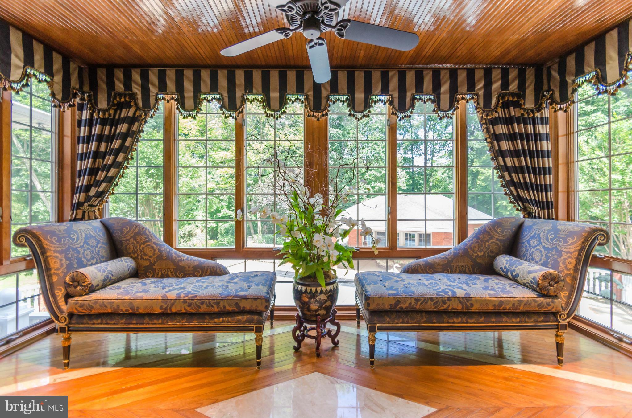 CAVES VALLEY - Residential