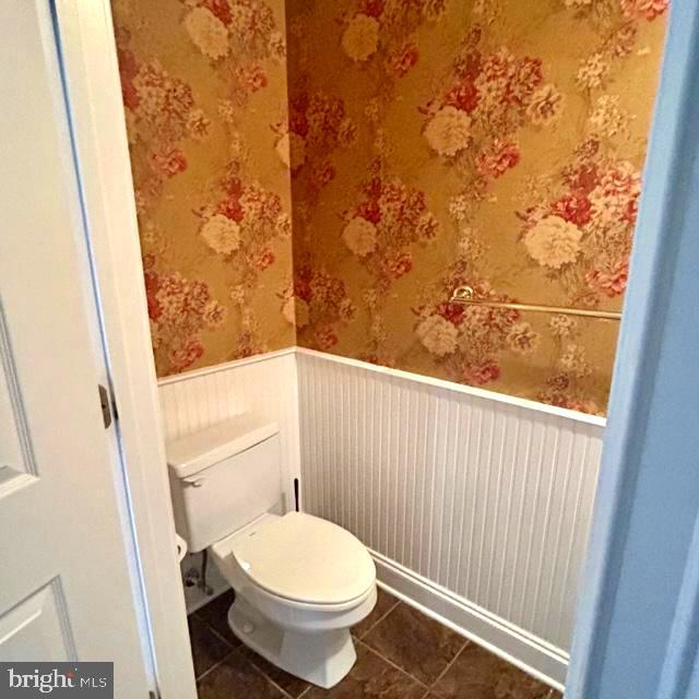 FOXWOOD MANOR - Residential