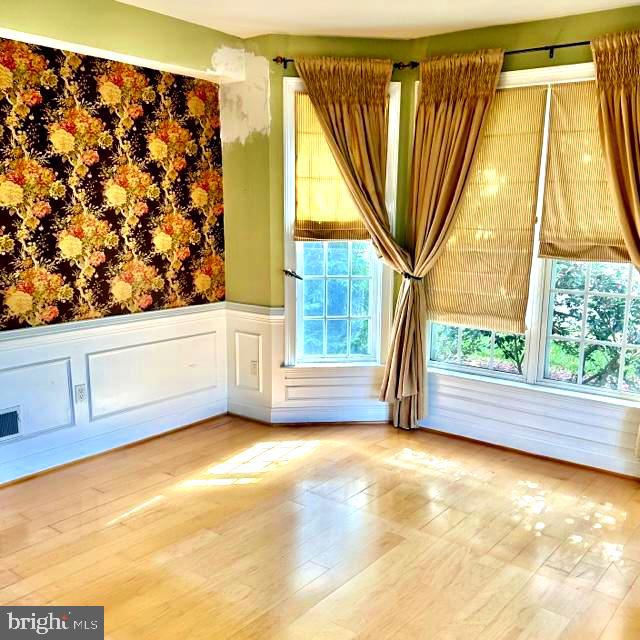 FOXWOOD MANOR - Residential