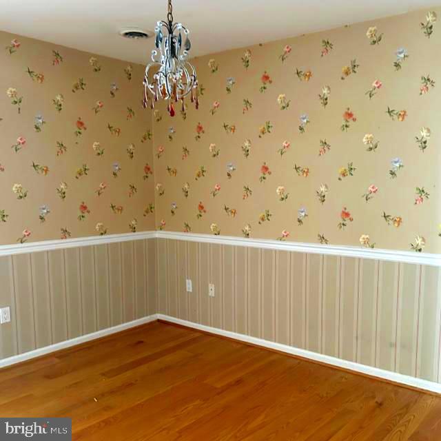 FOXWOOD MANOR - Residential