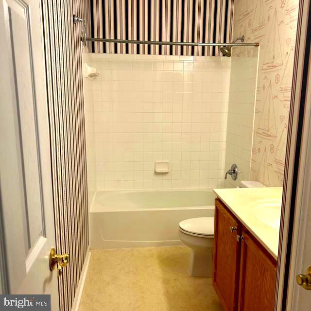 FOXWOOD MANOR - Residential