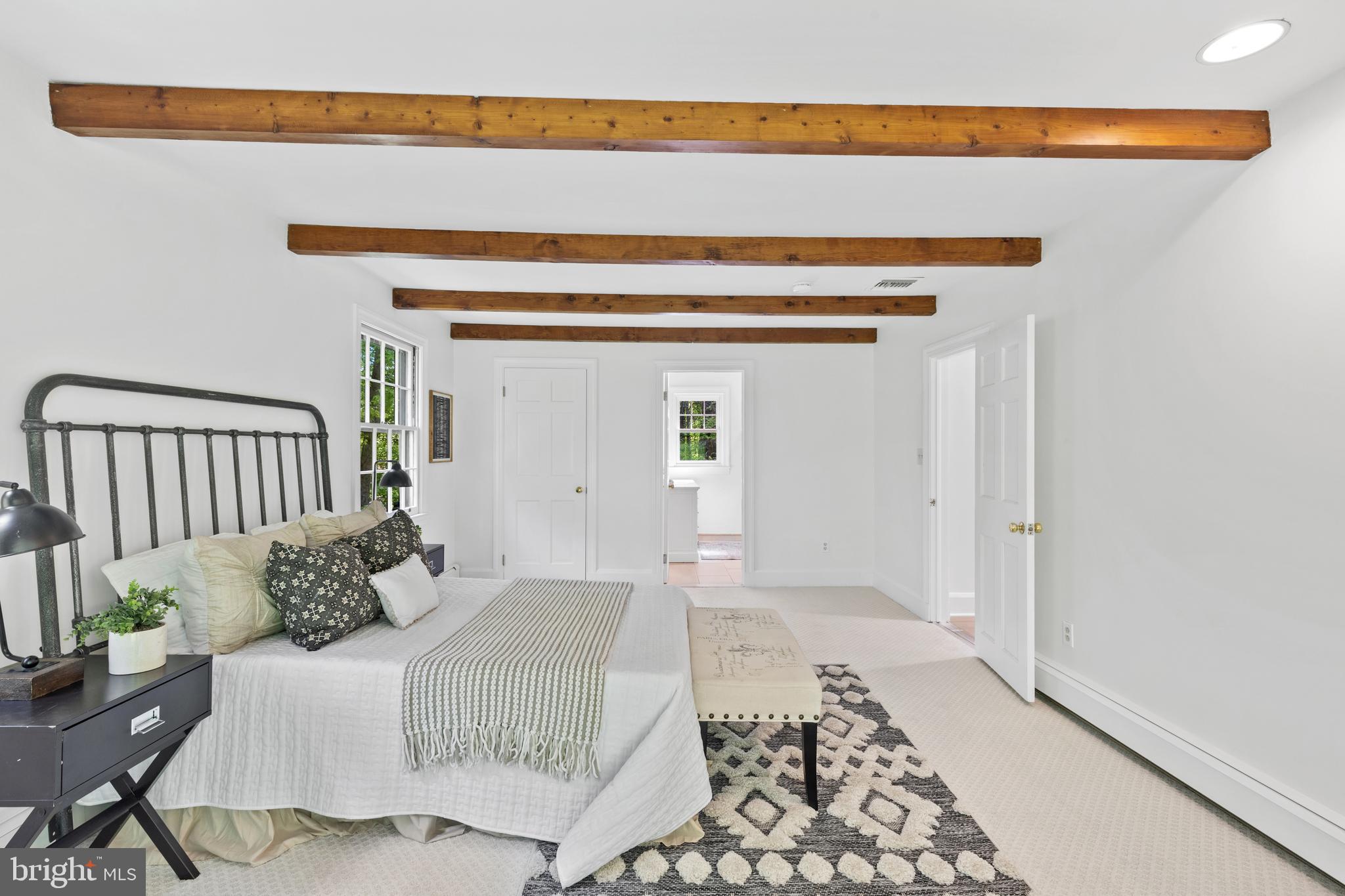 CAVES VALLEY - Residential