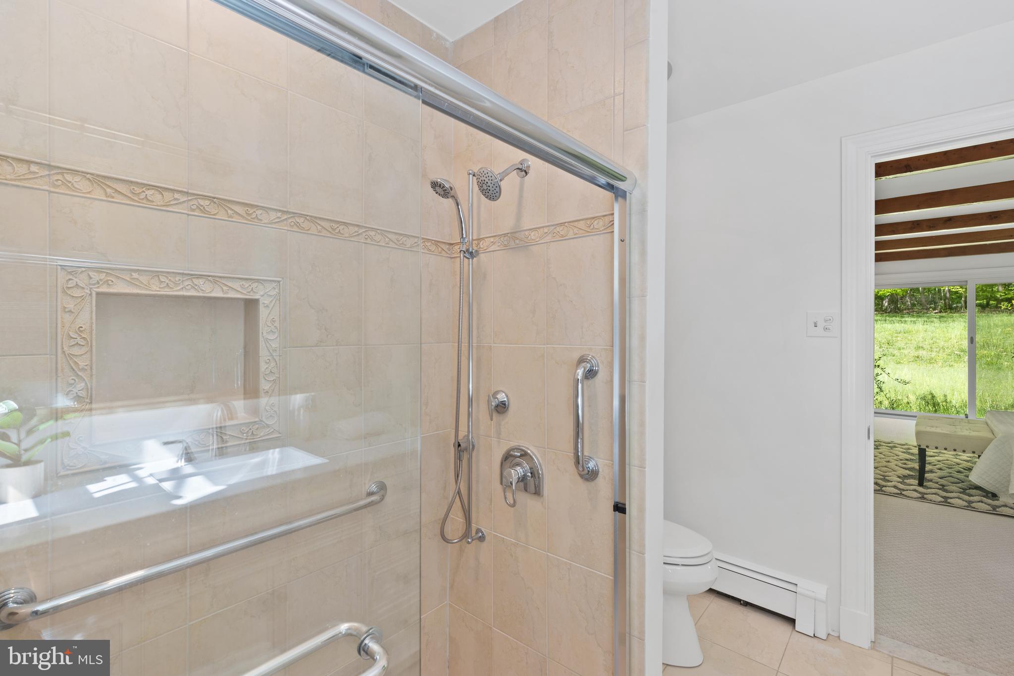 CAVES VALLEY - Residential