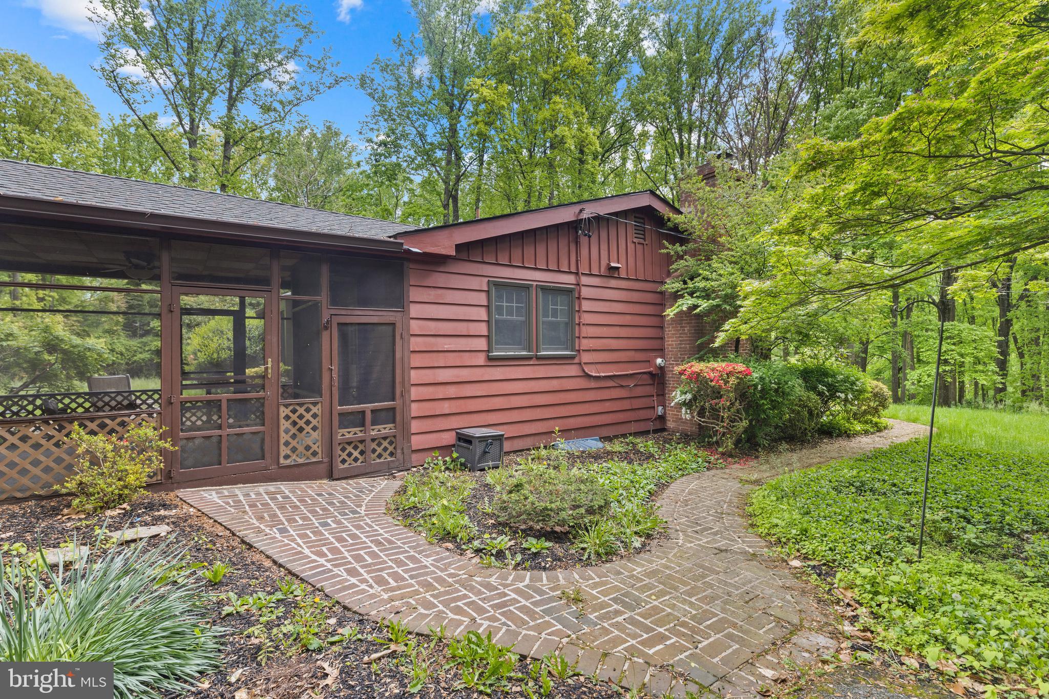 CAVES VALLEY - Residential